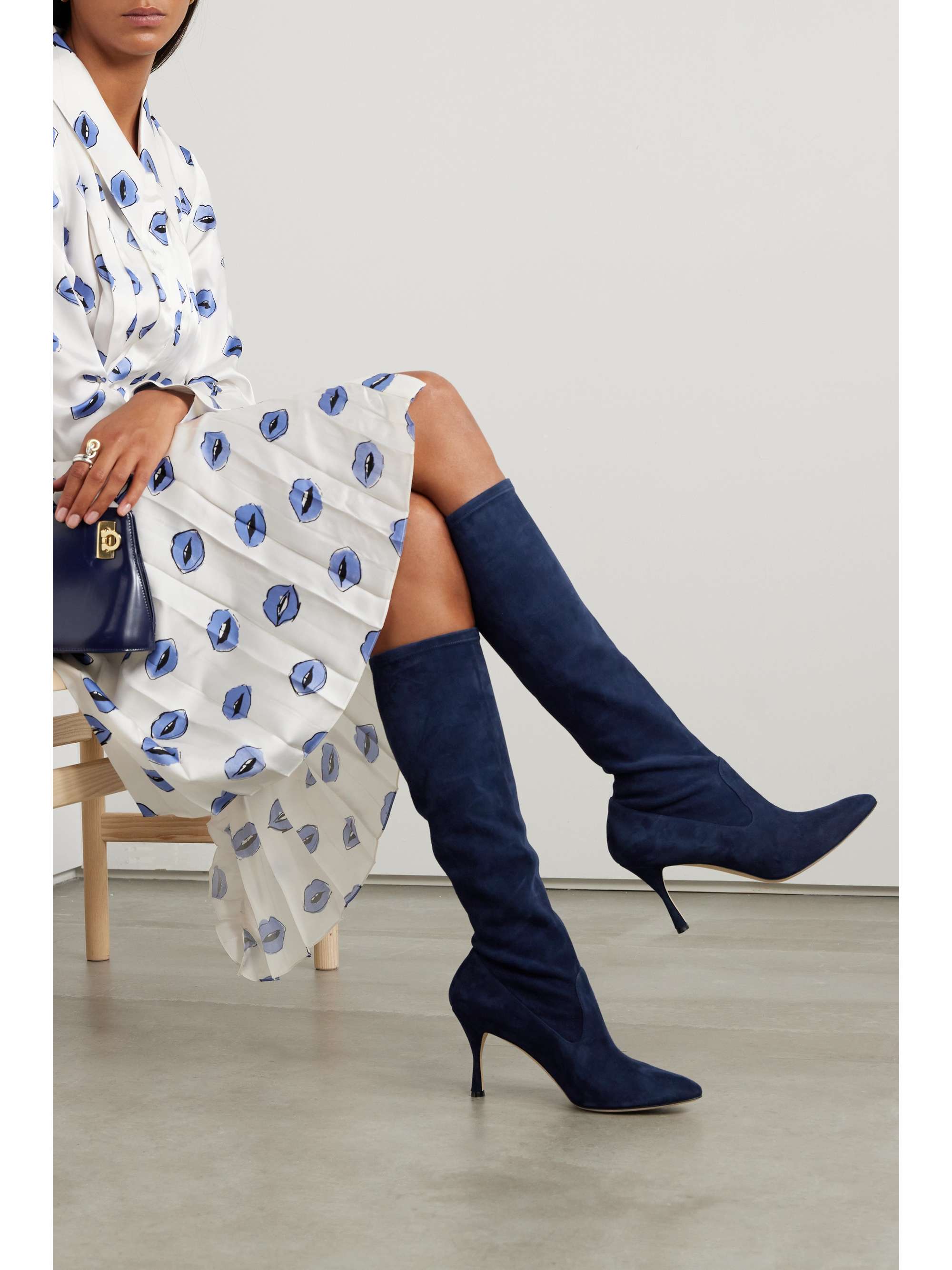 MANOLO BLAHNIK Pamfilo 90 弹力绒面革及膝长靴