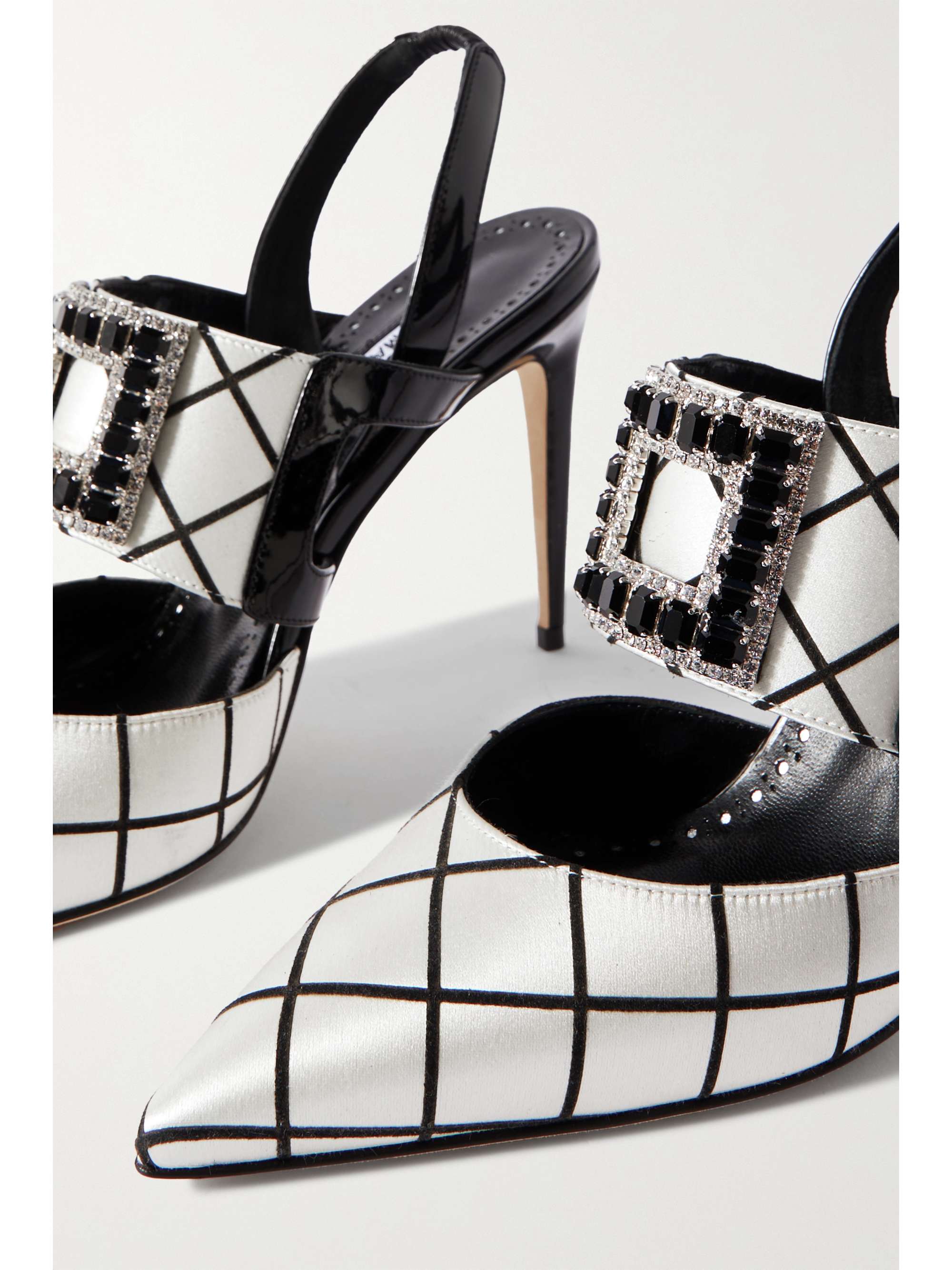 MANOLO BLAHNIK 