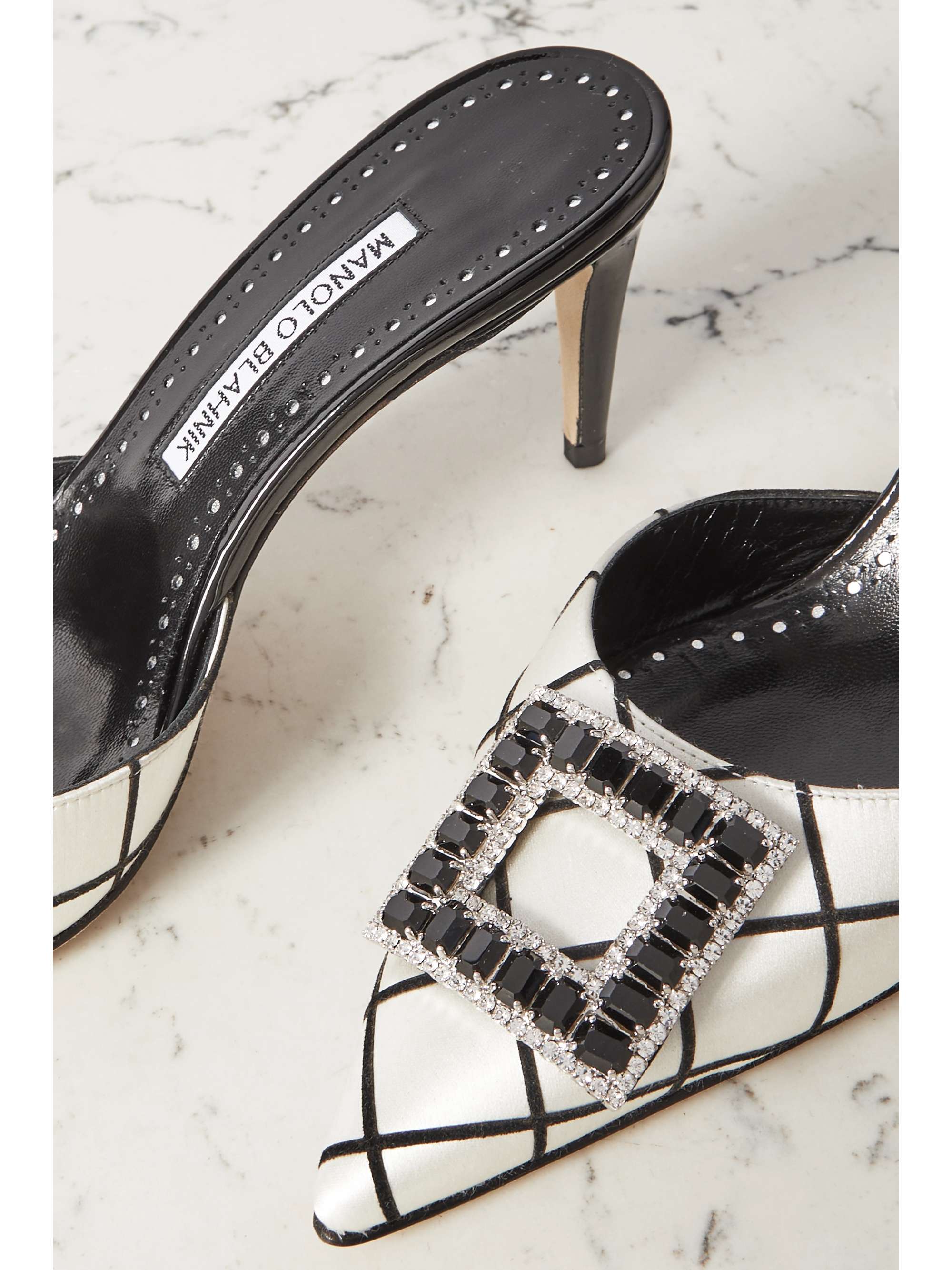 MANOLO BLAHNIK 