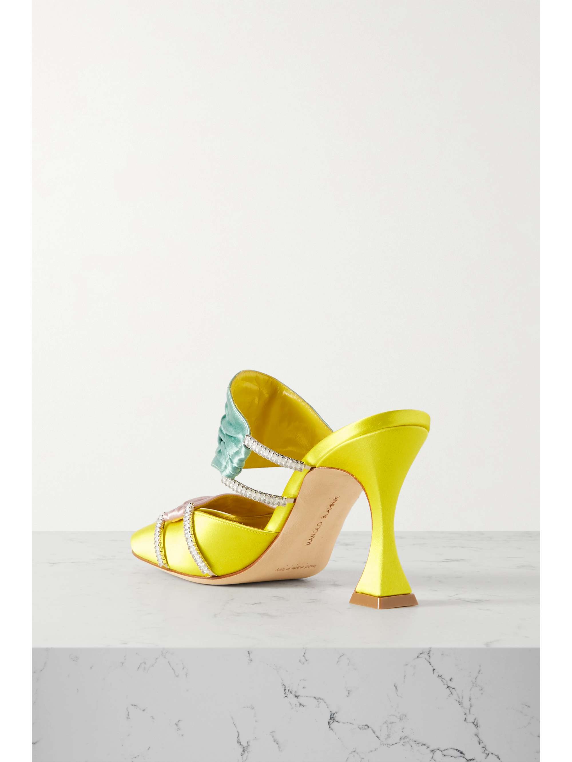 MANOLO BLAHNIK 