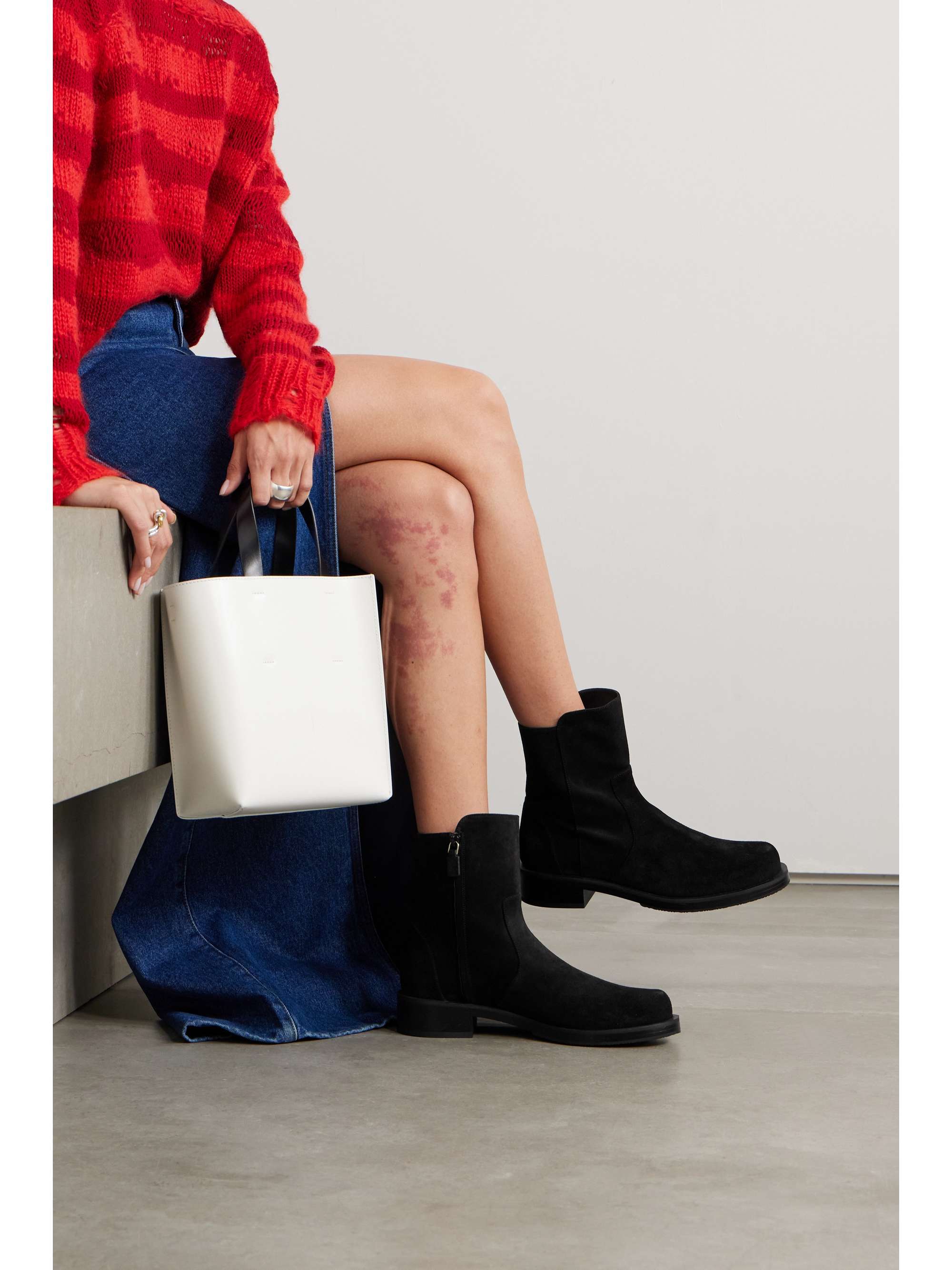 STUART WEITZMAN 
