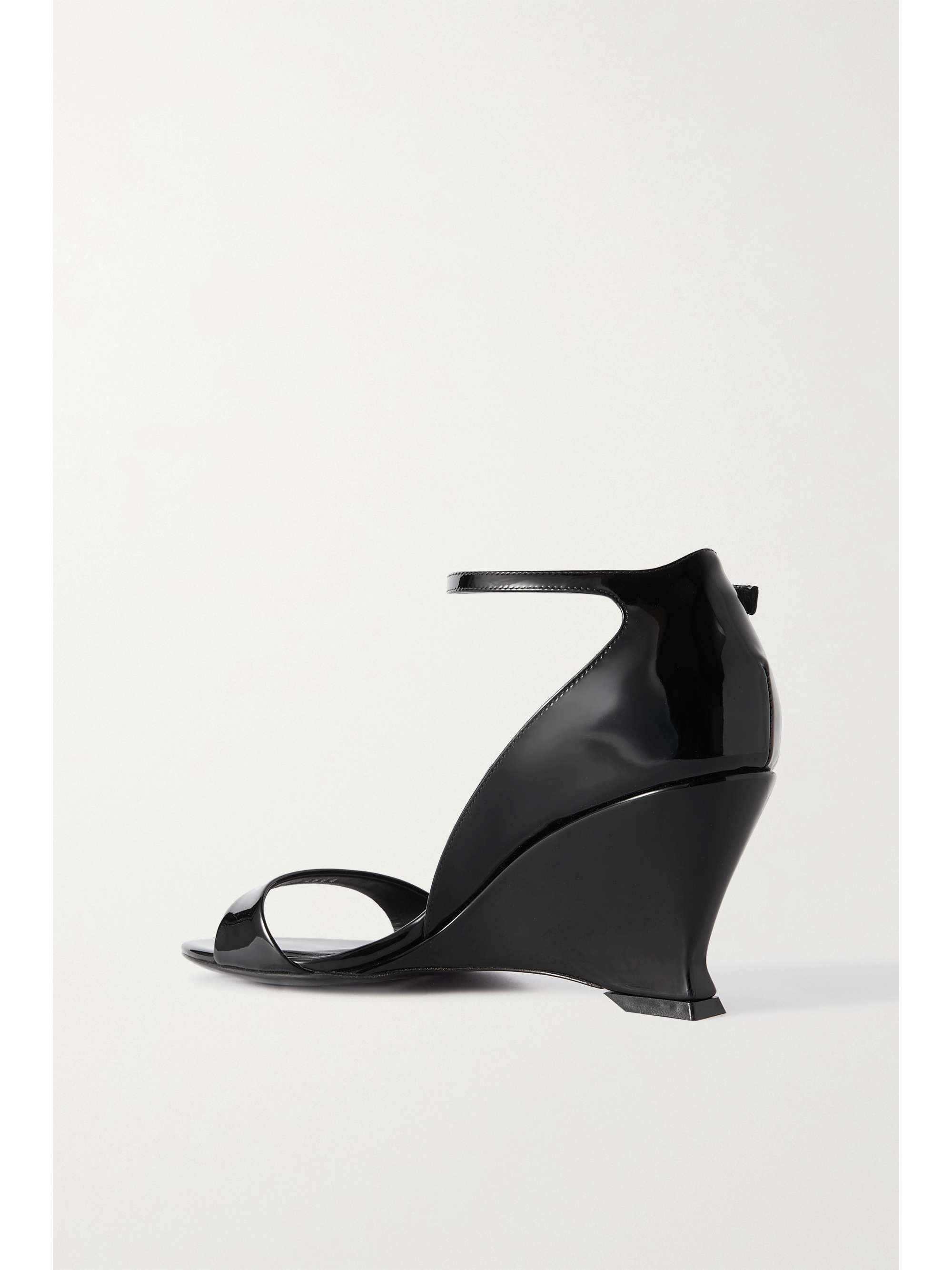FERRAGAMO 