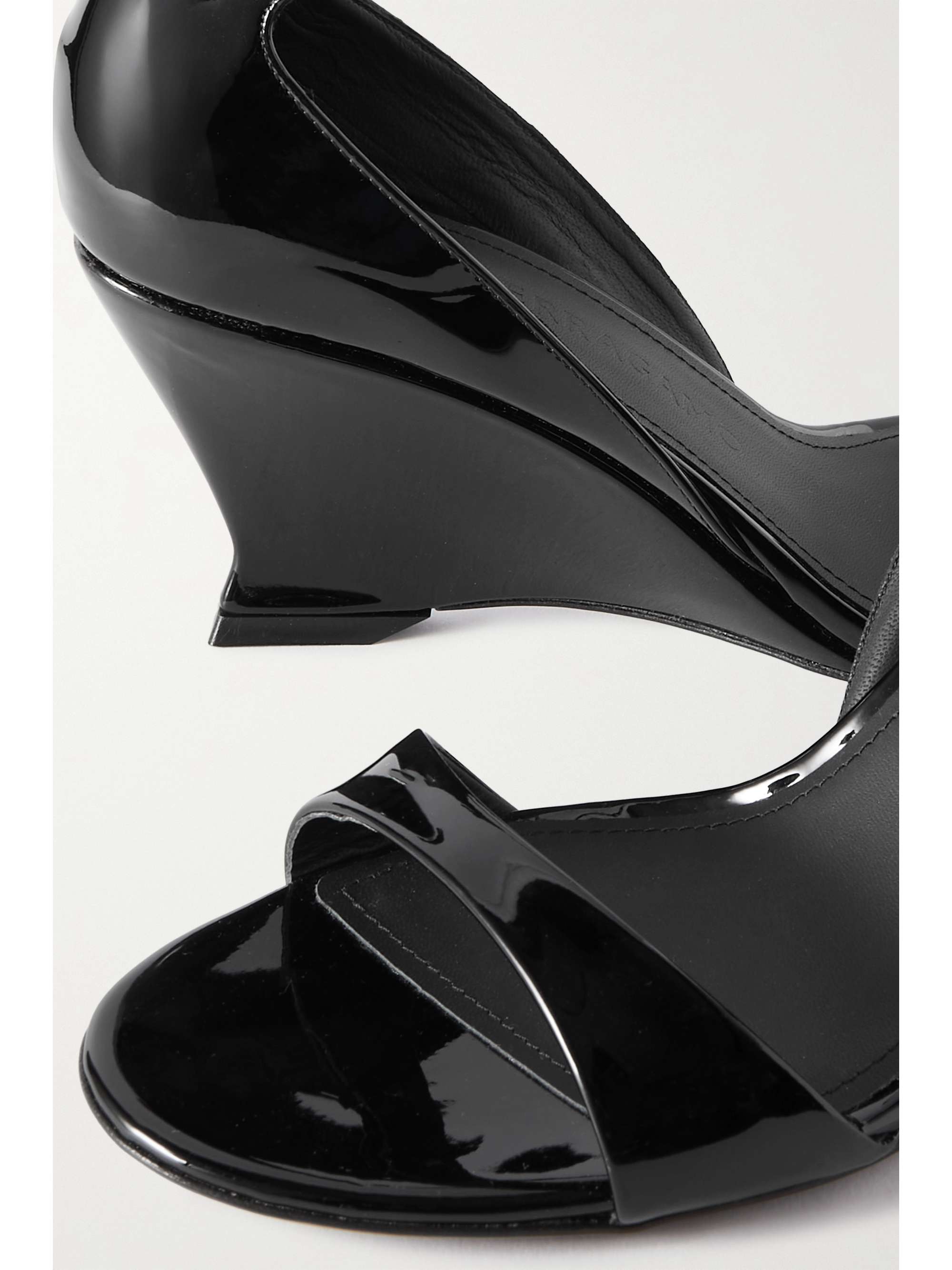 FERRAGAMO 