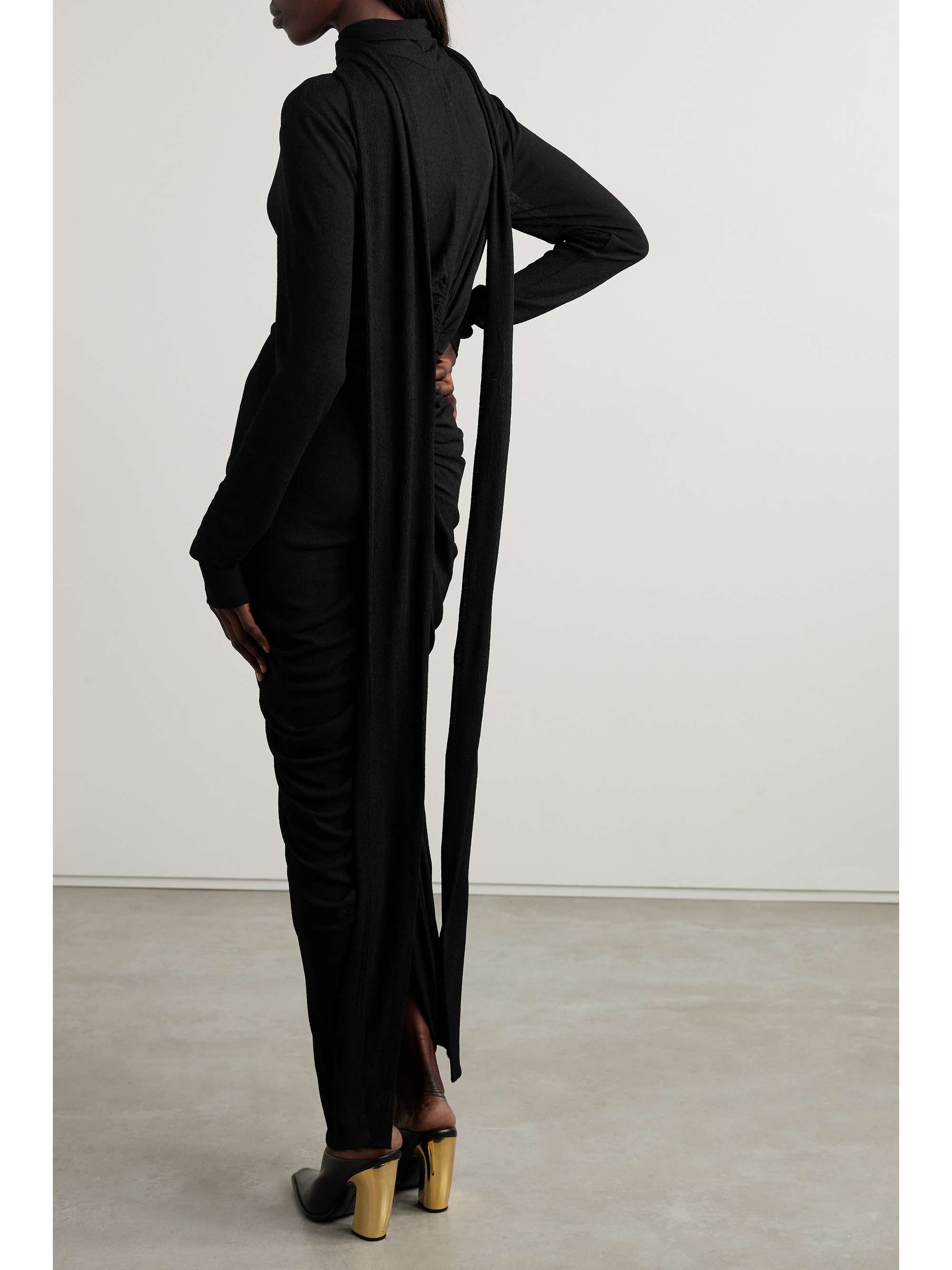 GIVENCHY 
