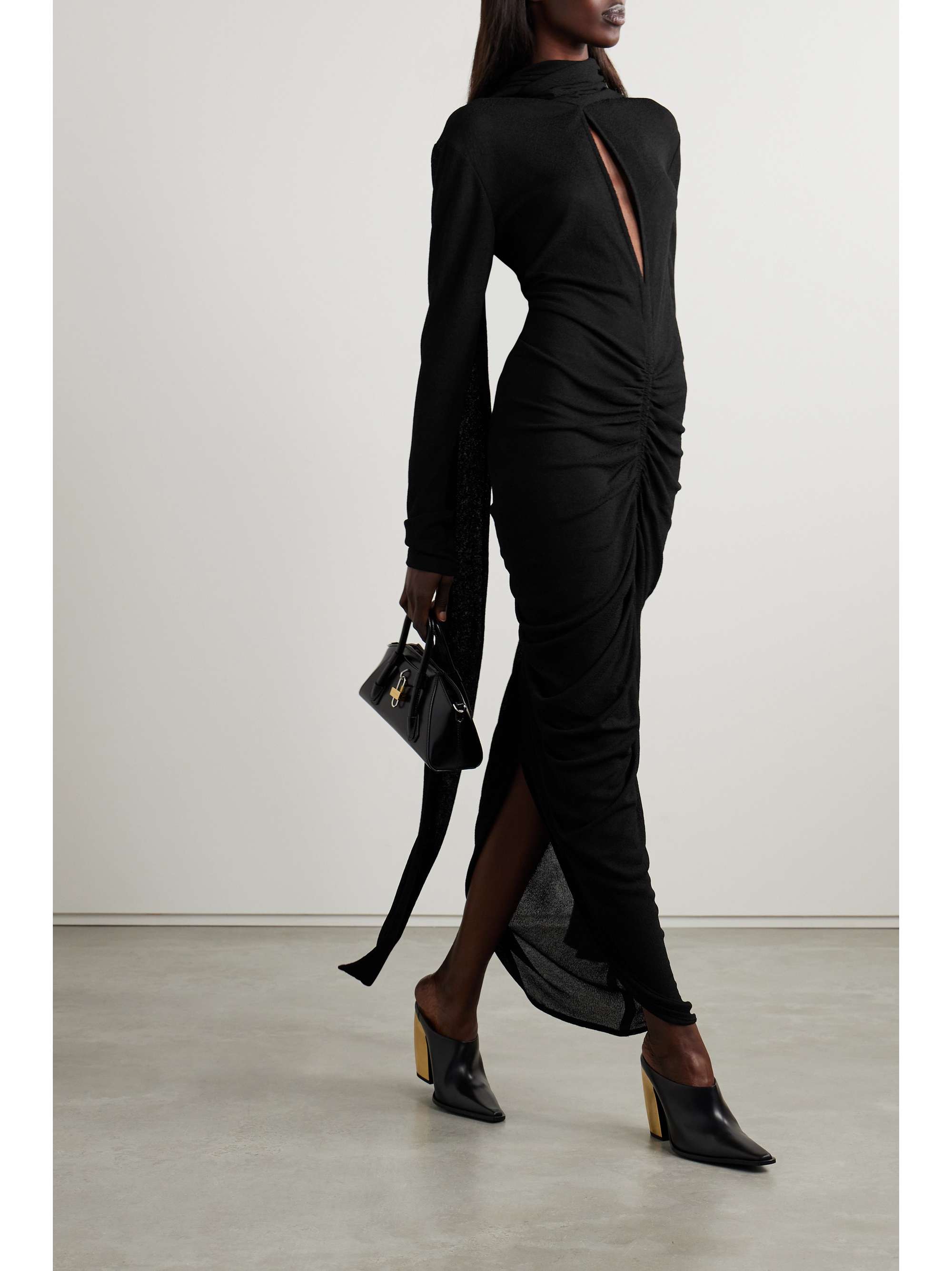 GIVENCHY 