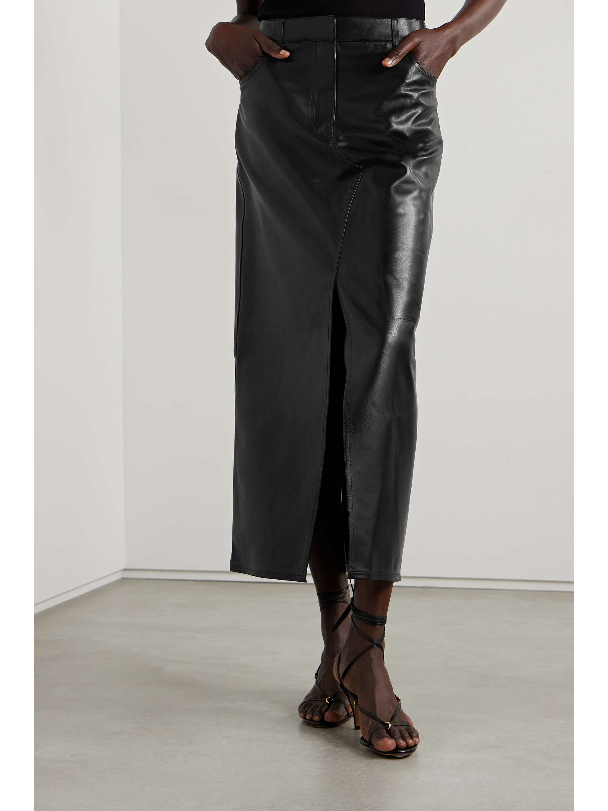 GIVENCHY 