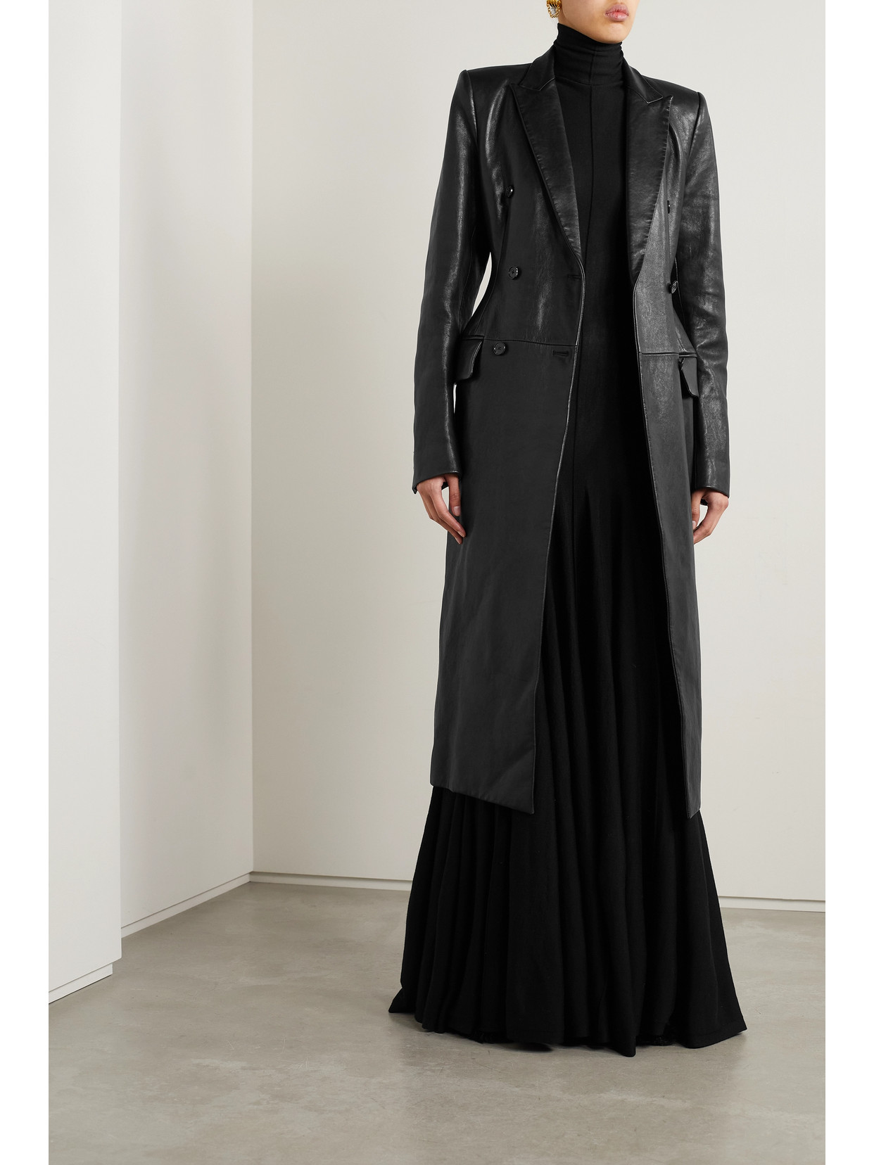 Khaite Carmona Leather-like Trench Coat In Black