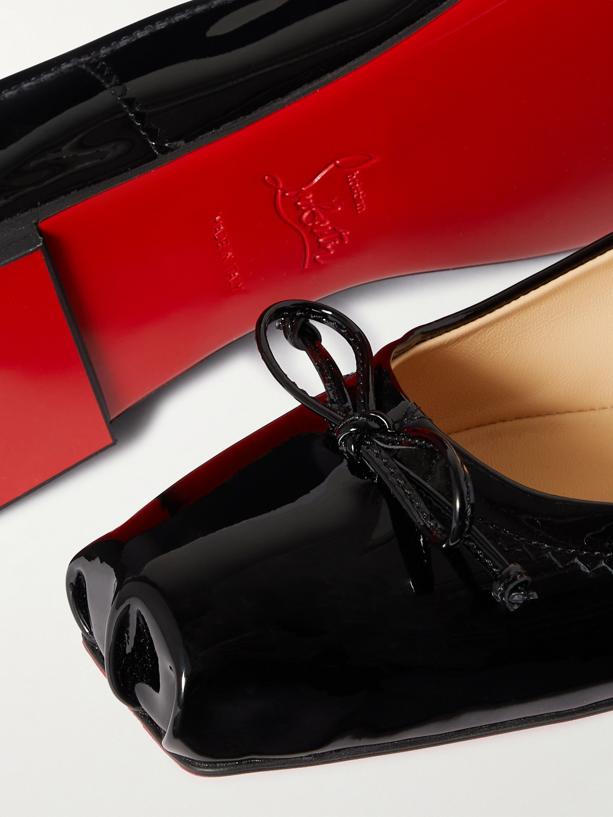 Shop Christian Louboutin Mamadrague Patent-leather Ballet Flats In Black