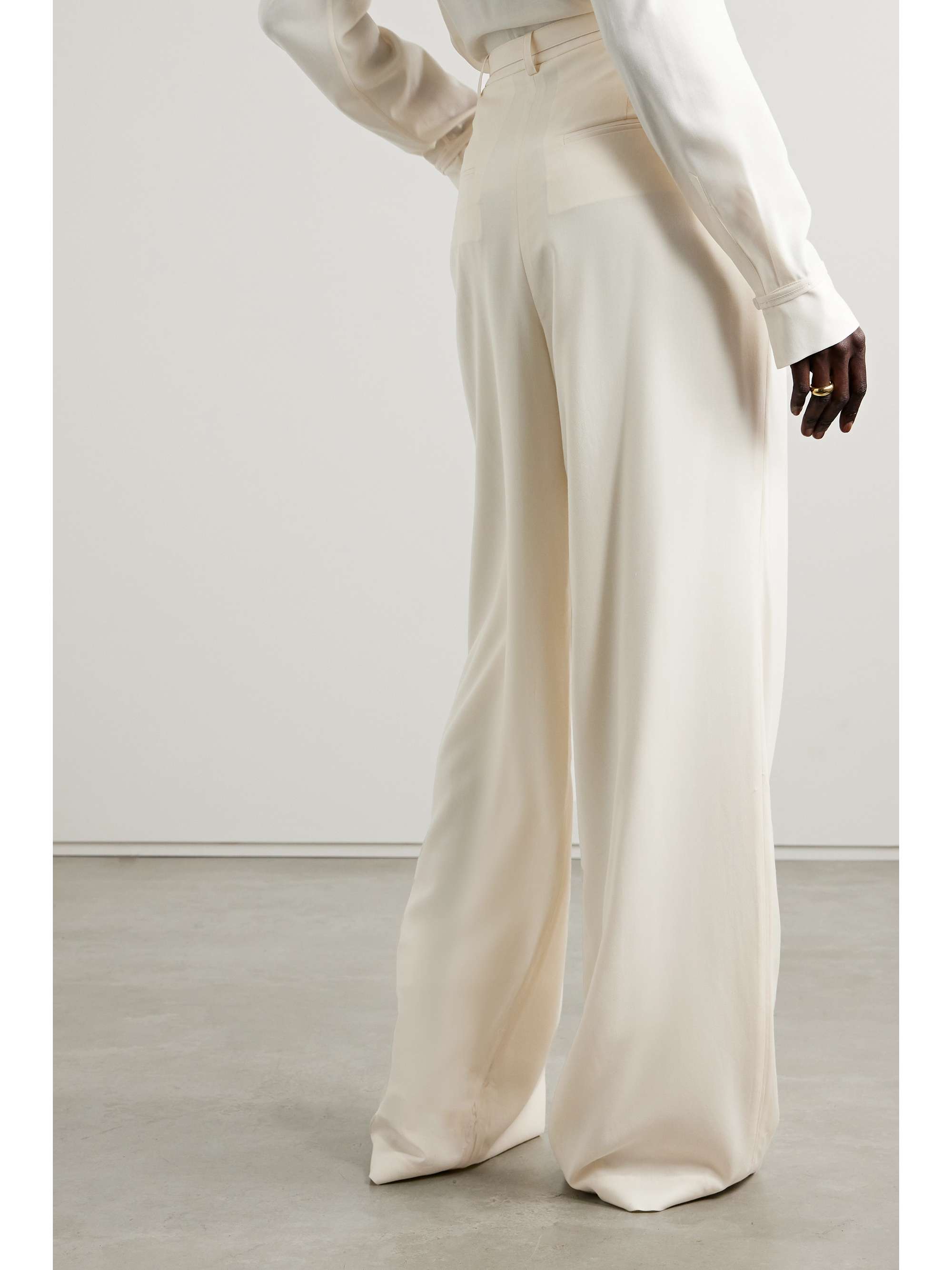 GABRIELA HEARST 