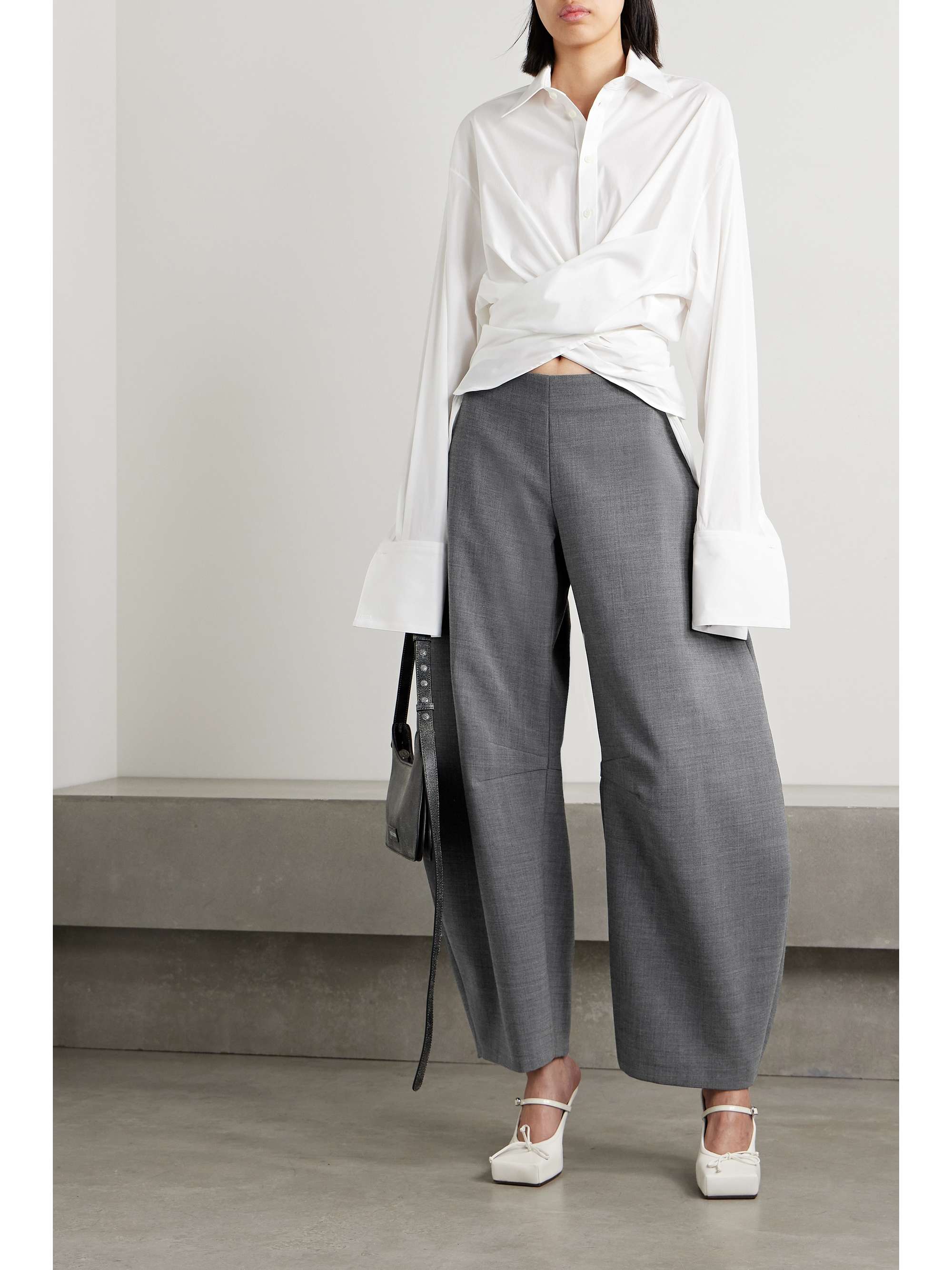 Woven tapered pants