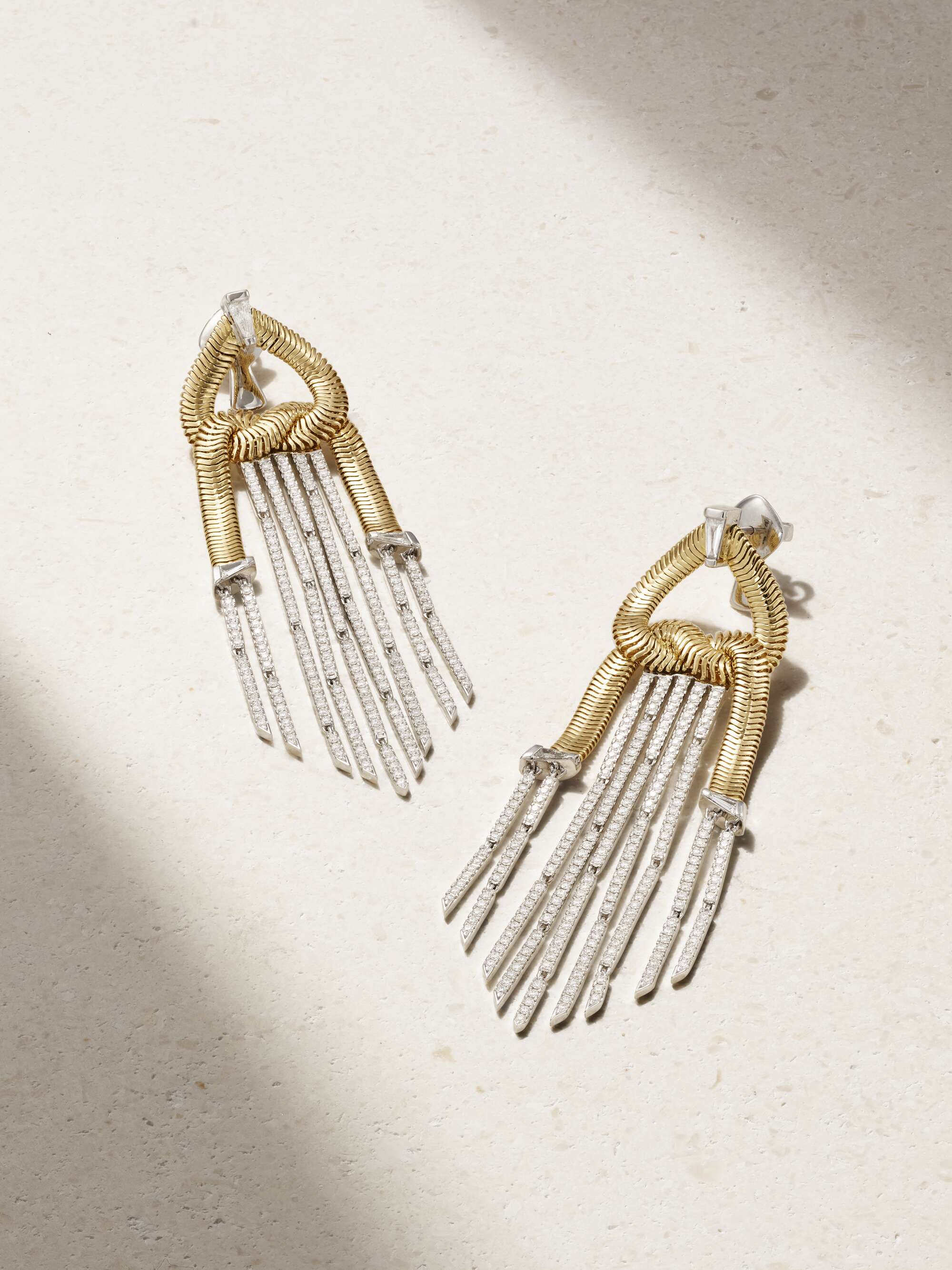 Feelings 18 karat yellow and white gold diamond earrings