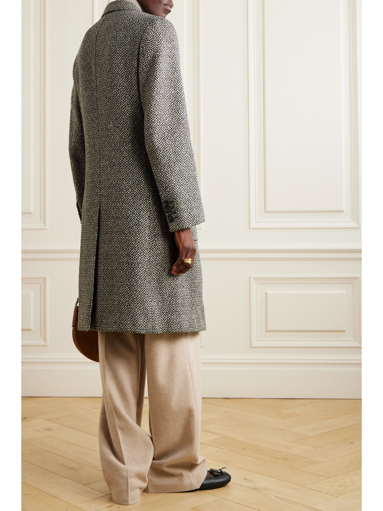 Shop Loro Piana Herwin Double-breasted Herringbone Linen And Cashmere-blend Coat In Gray