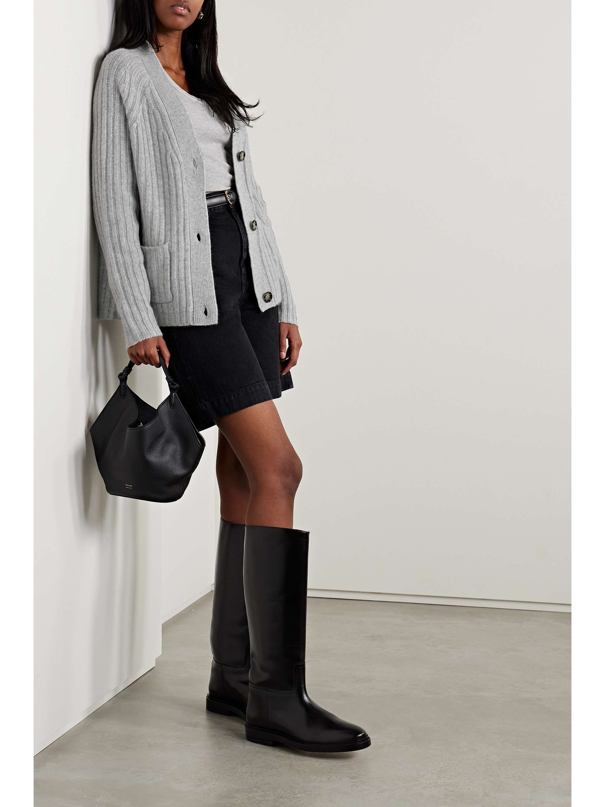 ALLUDE 
