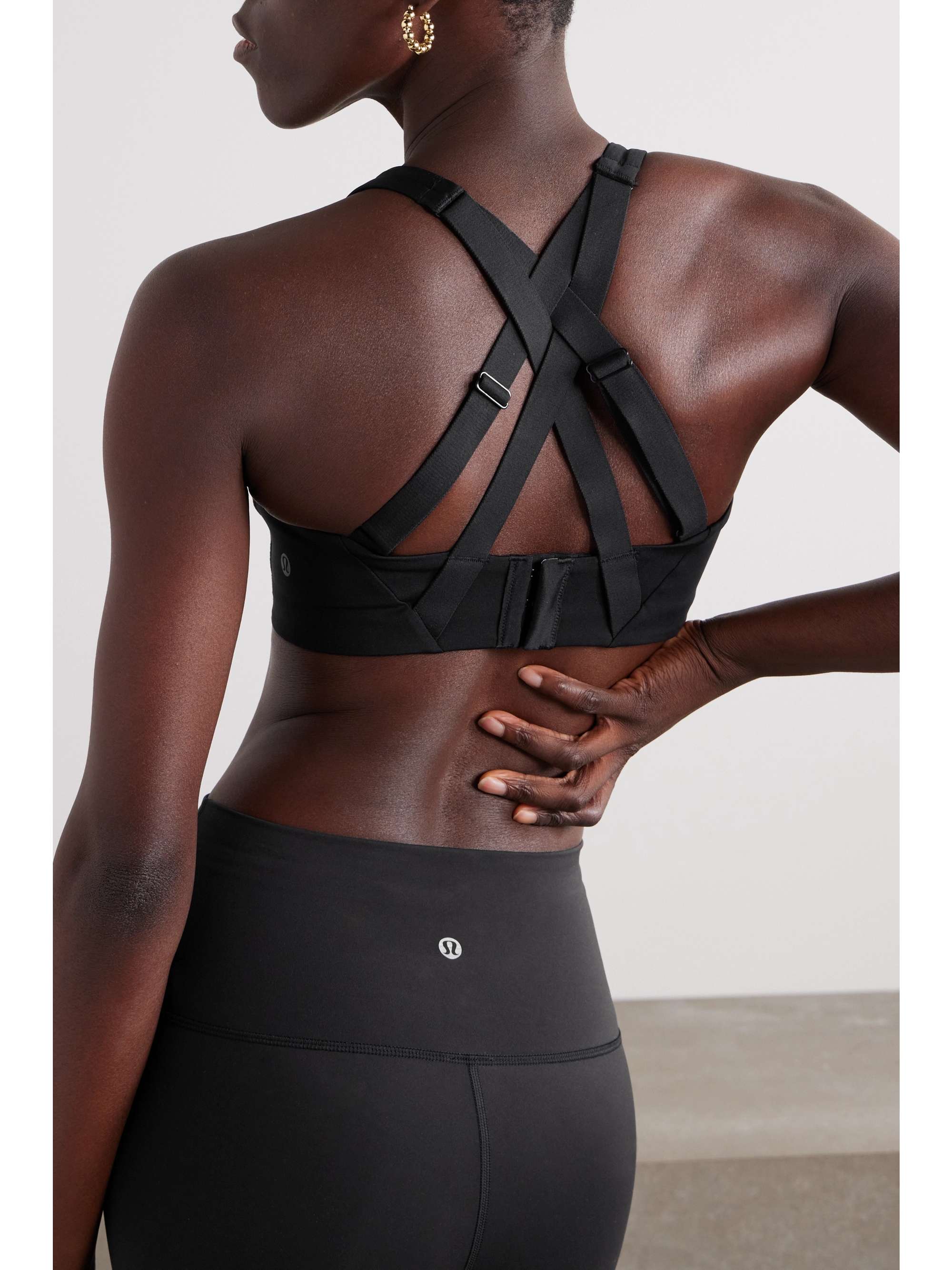 LULULEMON 