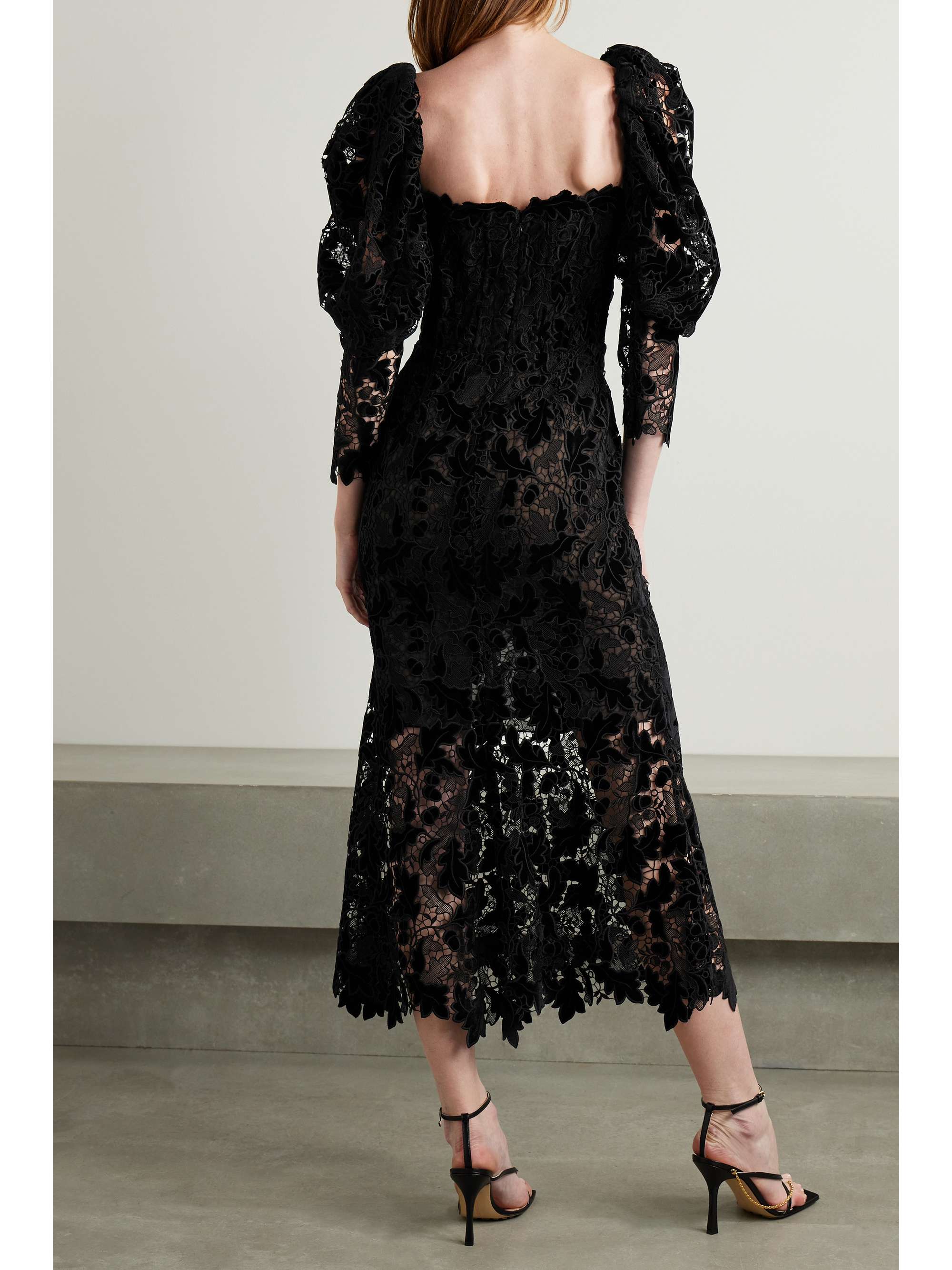 OSCAR DE LA RENTA 