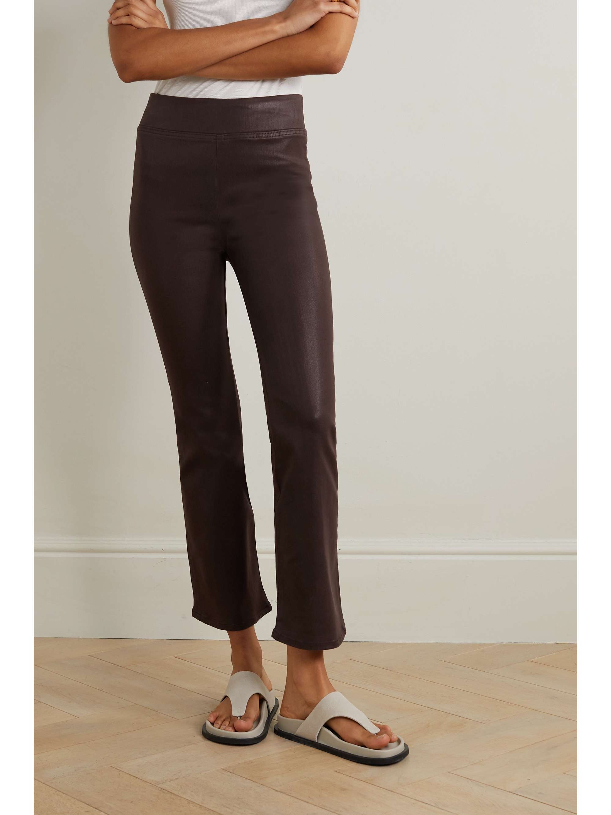 FRAME + NET SUSTAIN The Jetset Crop Mini Boot coated stretchdenim