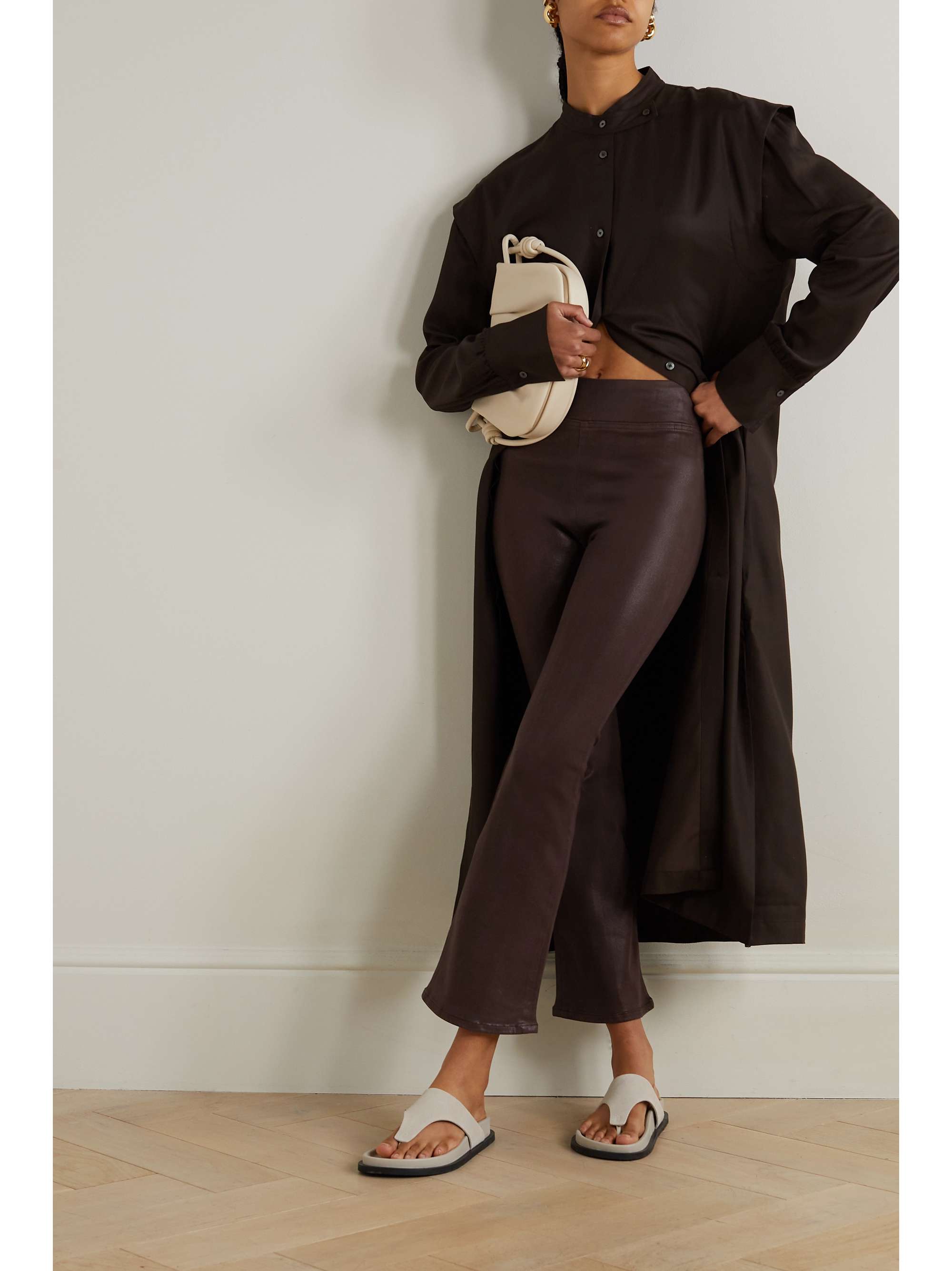 FRAME + NET SUSTAIN The Jetset Crop Mini Boot coated stretchdenim