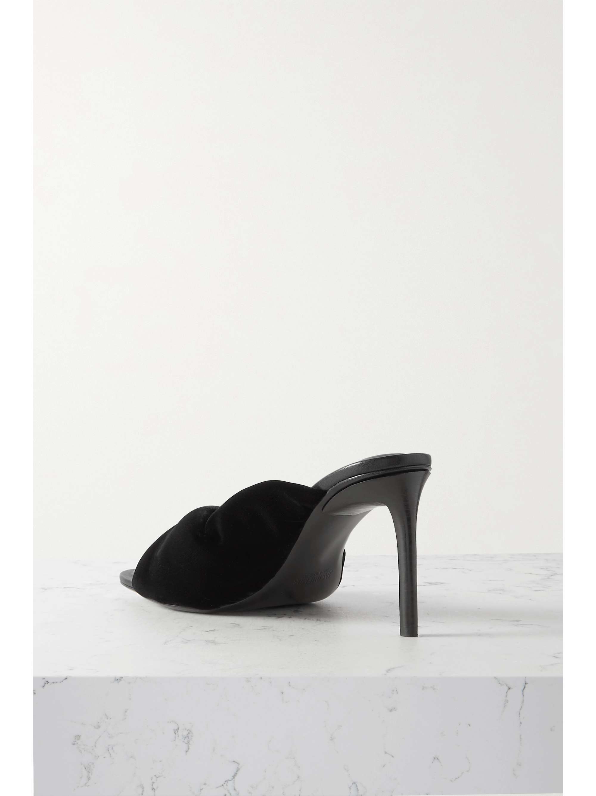 JACQUEMUS 