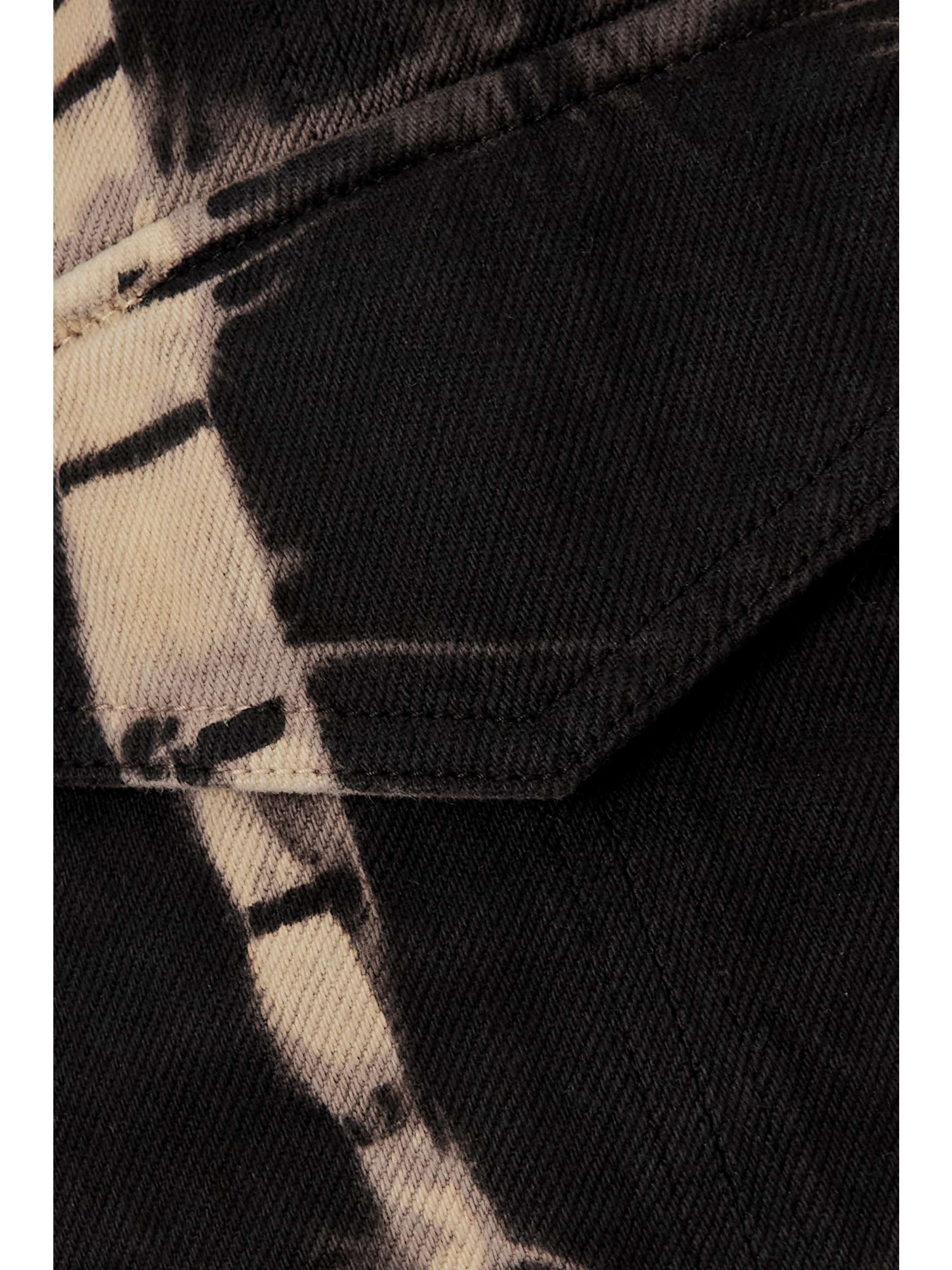 DION LEE 