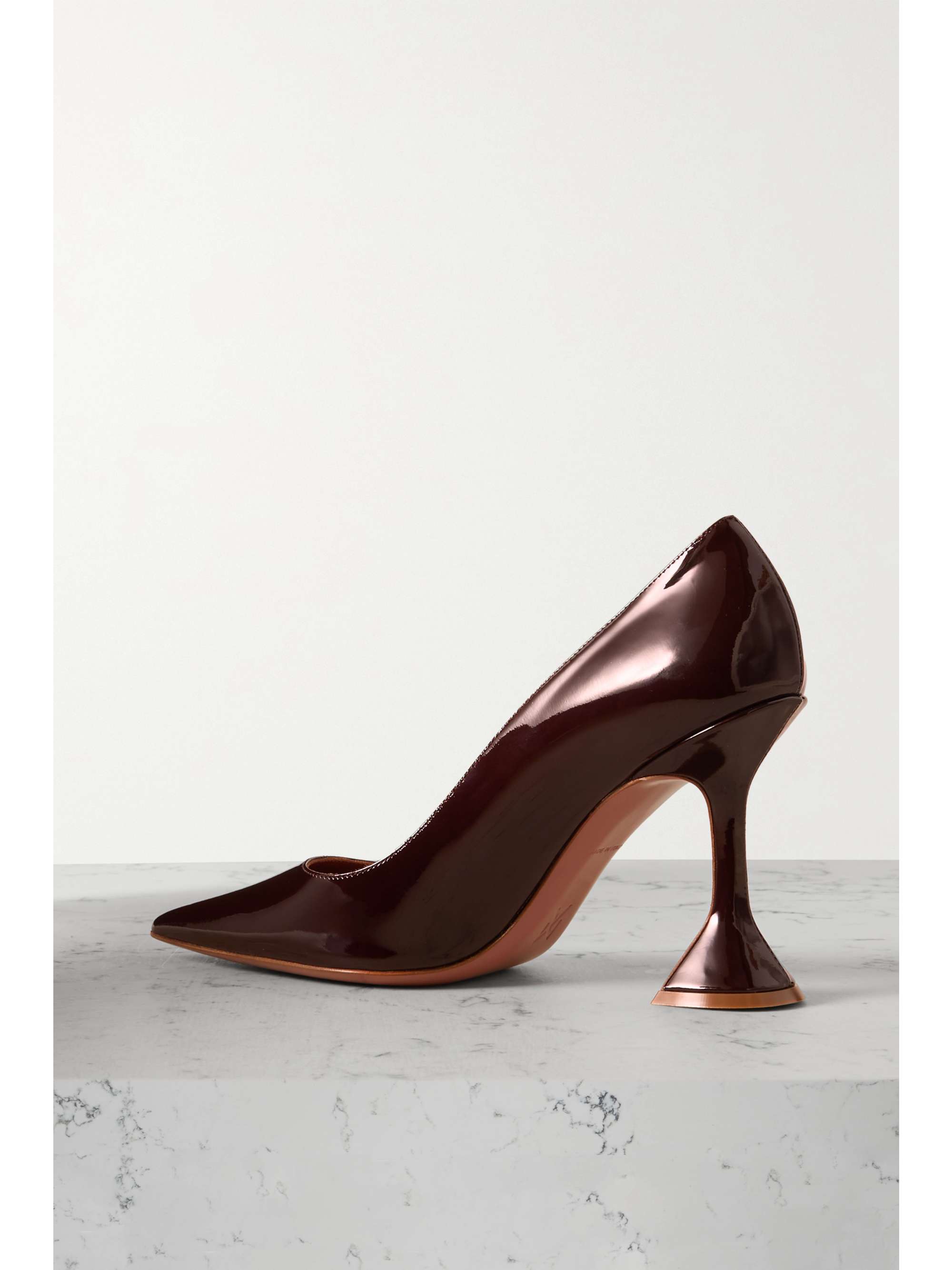 AMINA MUADDI Ami suede pumps