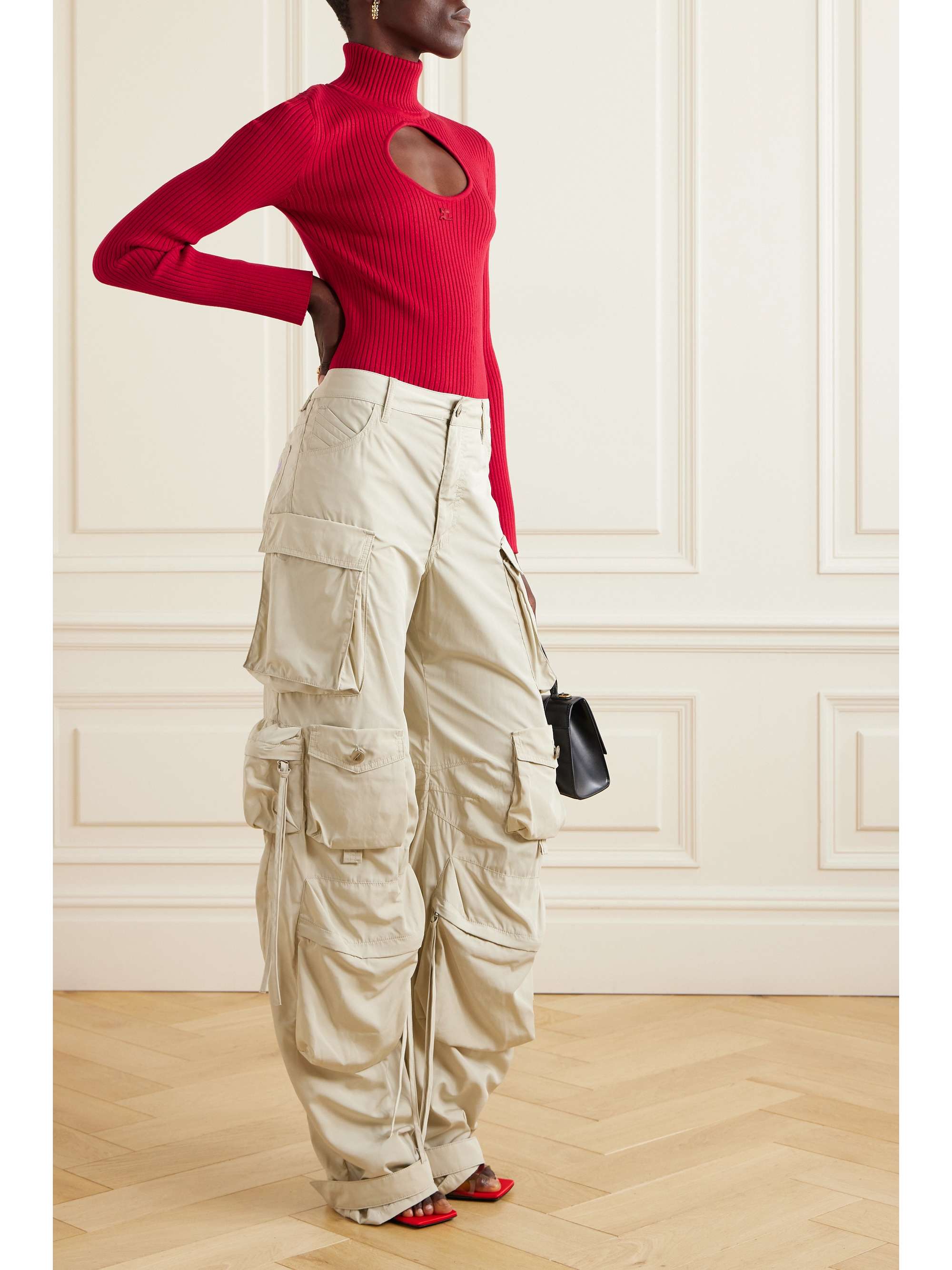COURRÈGES 