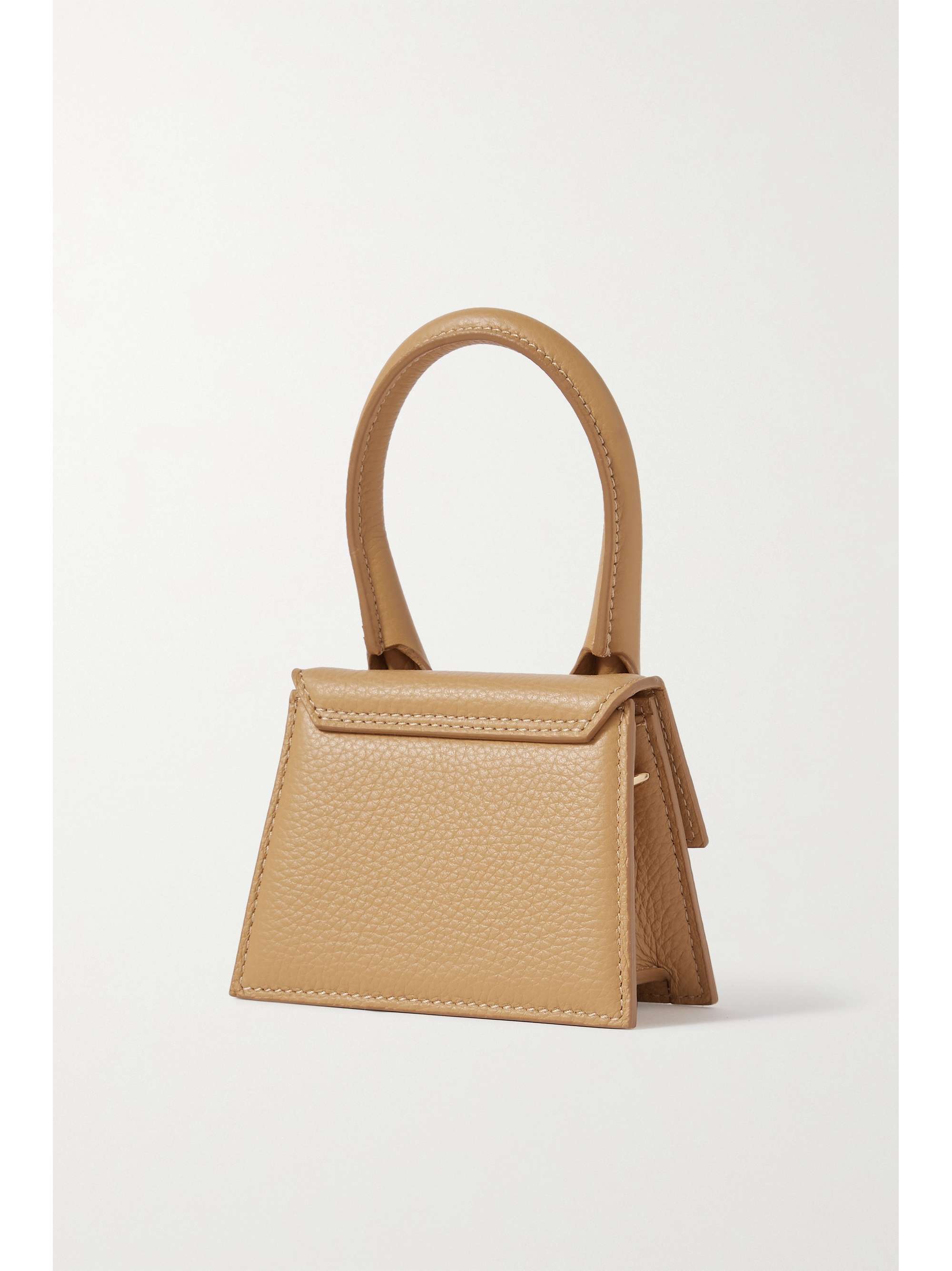 JACQUEMUS 