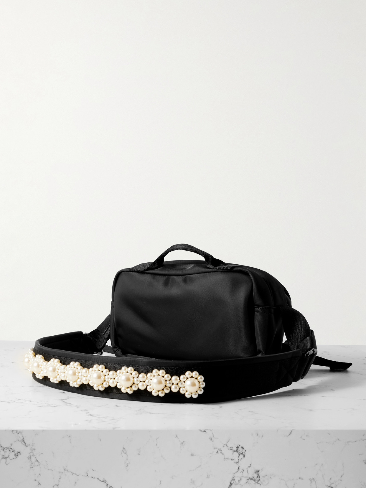 Shop Simone Rocha Bow And Faux Pearl-embellished Shell Belt Bag In Black