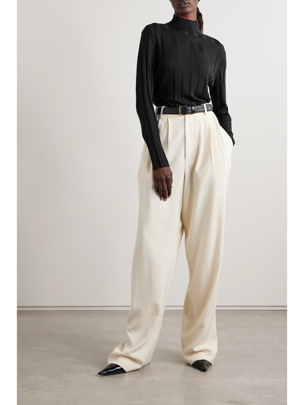 The Row Daxy Mock-neck Linen-silk Rib Top In Black