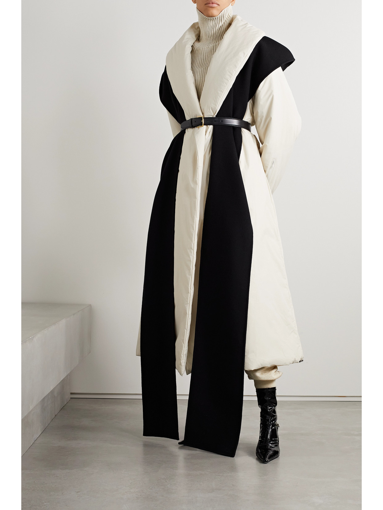 The Row Francine Puffer-style Belted Trench Coat In Off-white
