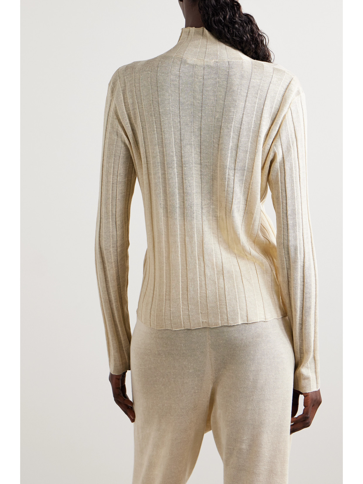 Shop The Row Daxy Ribbed Linen And Silk-blend Turtleneck Top In Cream