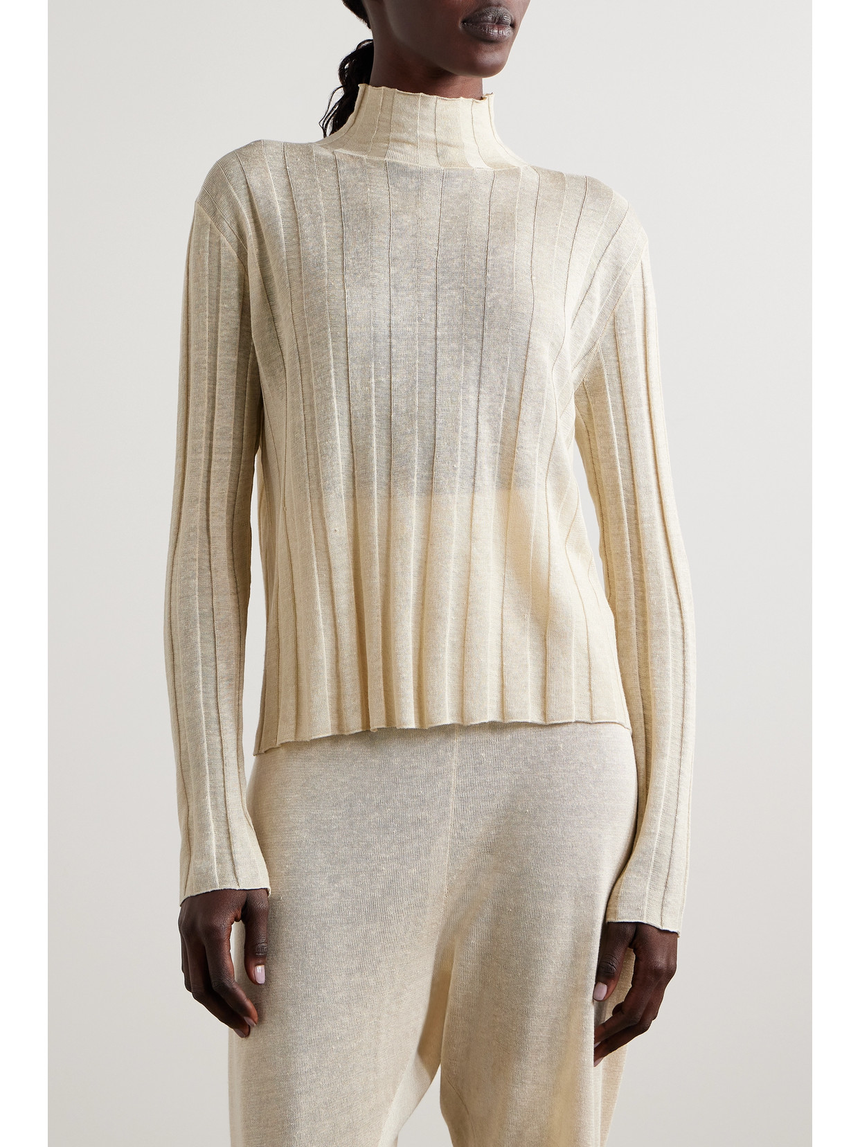 Shop The Row Daxy Ribbed Linen And Silk-blend Turtleneck Top In Cream