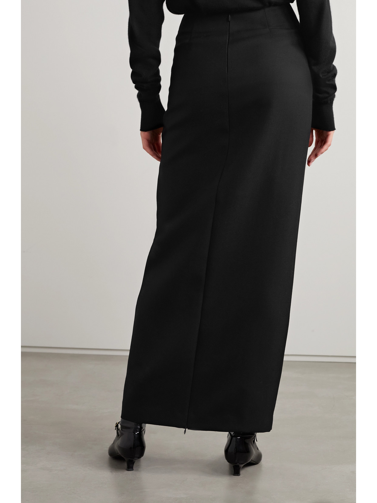 The Row Bartelle Grain De Poudre Wool And Mohair-blend Maxi Skirt In Black
