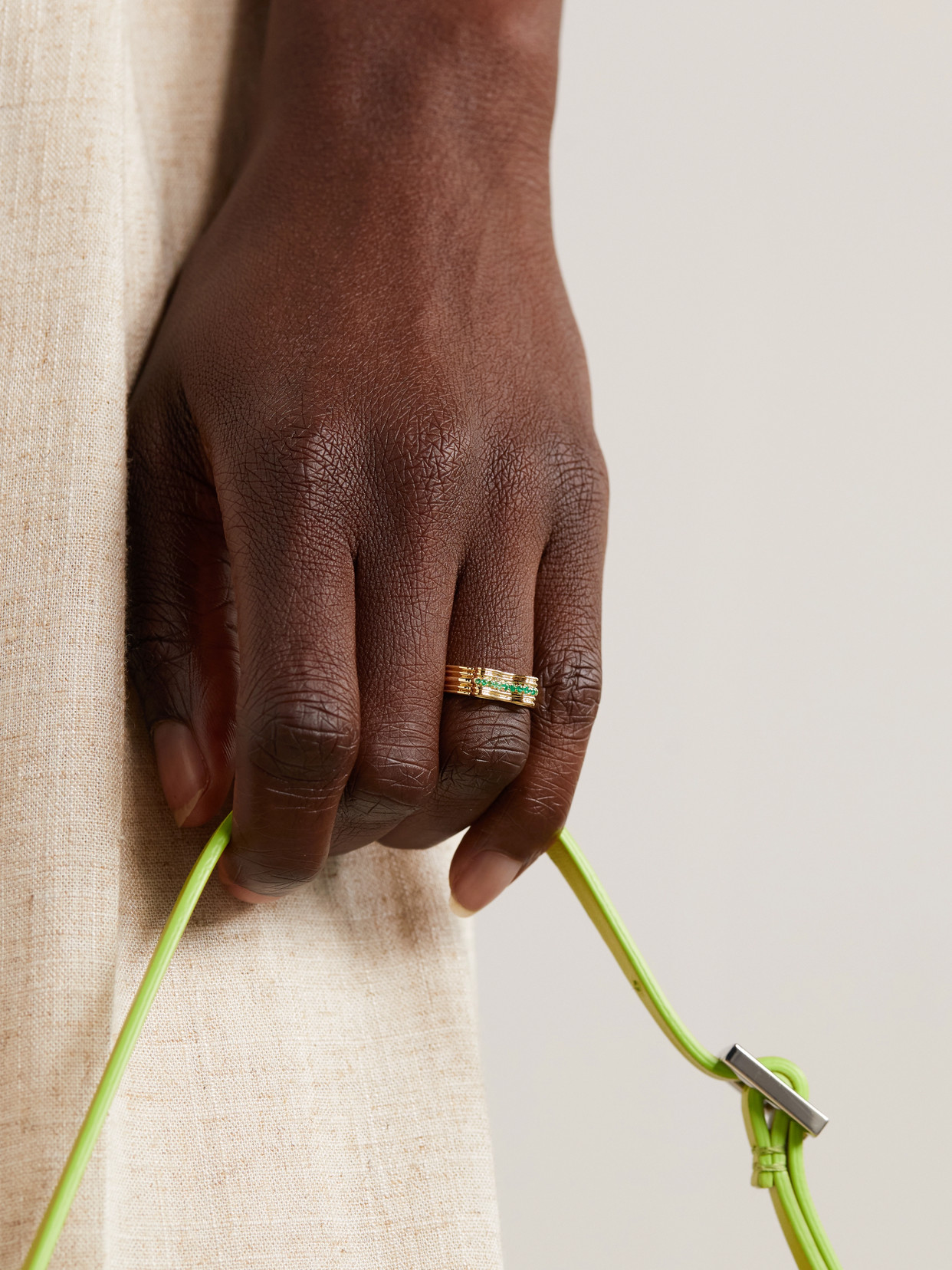 Almasika Berceau 18-karat Gold Emerald Ring In Gold