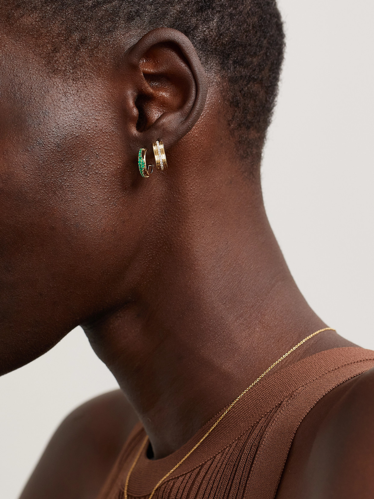 Almasika Berceau 18-karat Gold Emerald Hoop Earrings In Gold