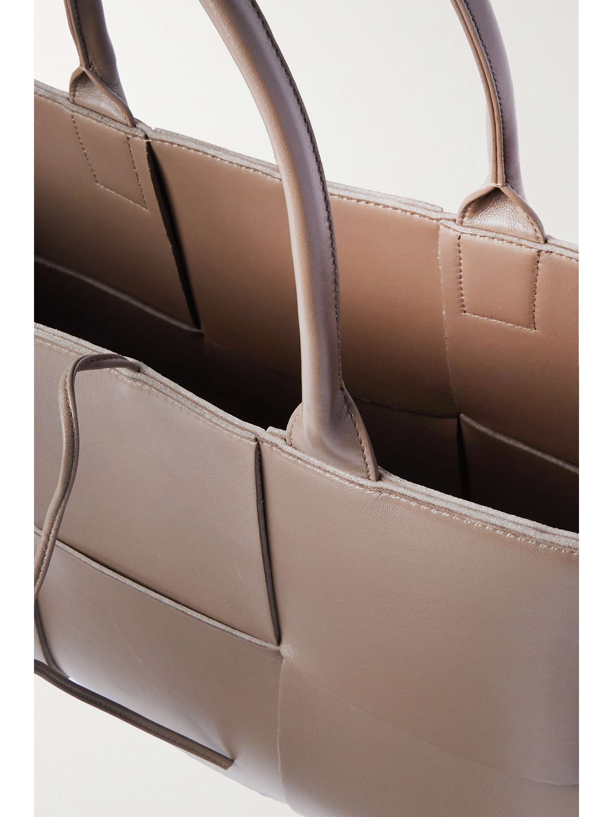 Arco medium intrecciato leather tote