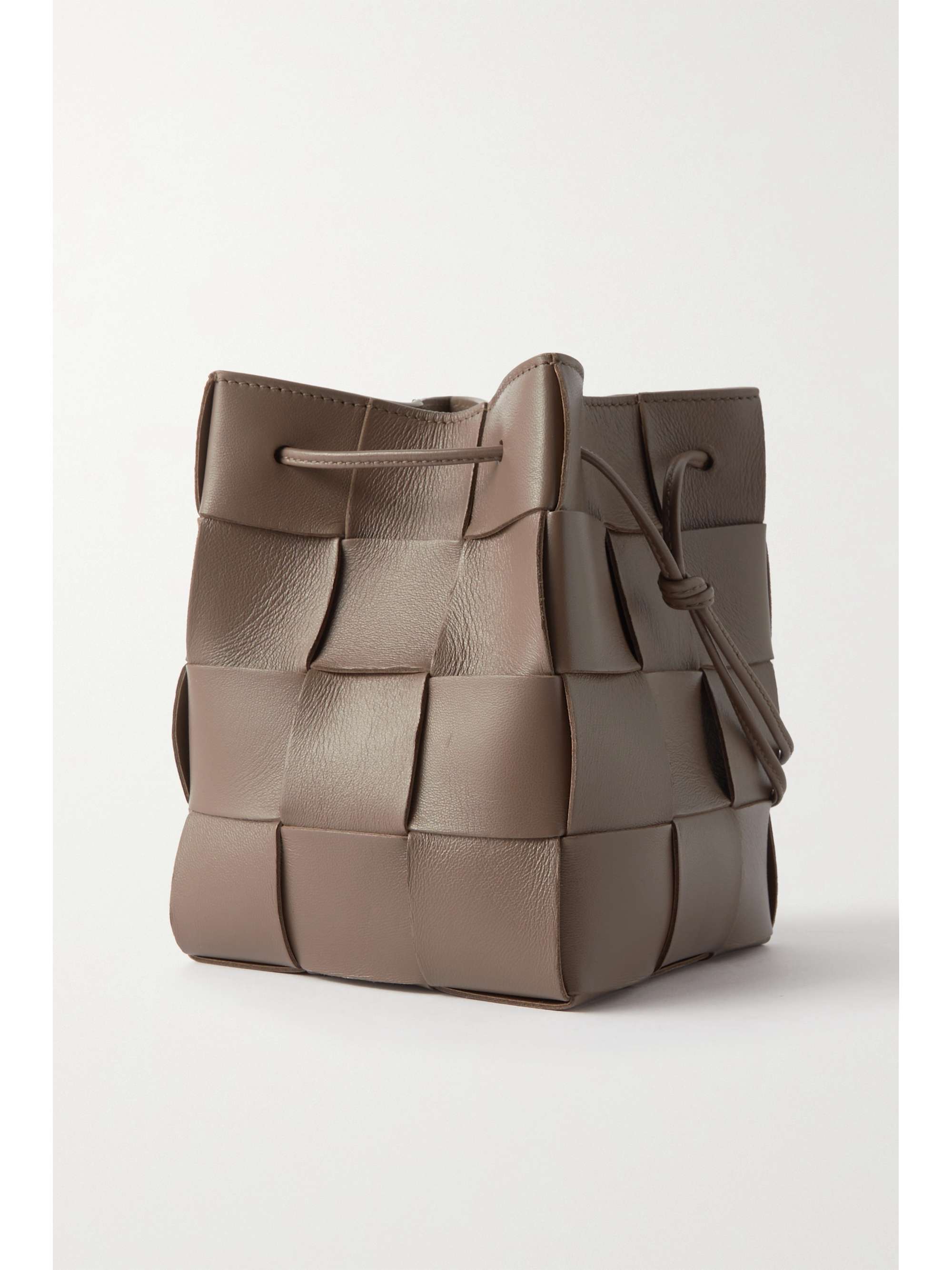 BOTTEGA VENETA Cassette small intrecciato leather bucket bag