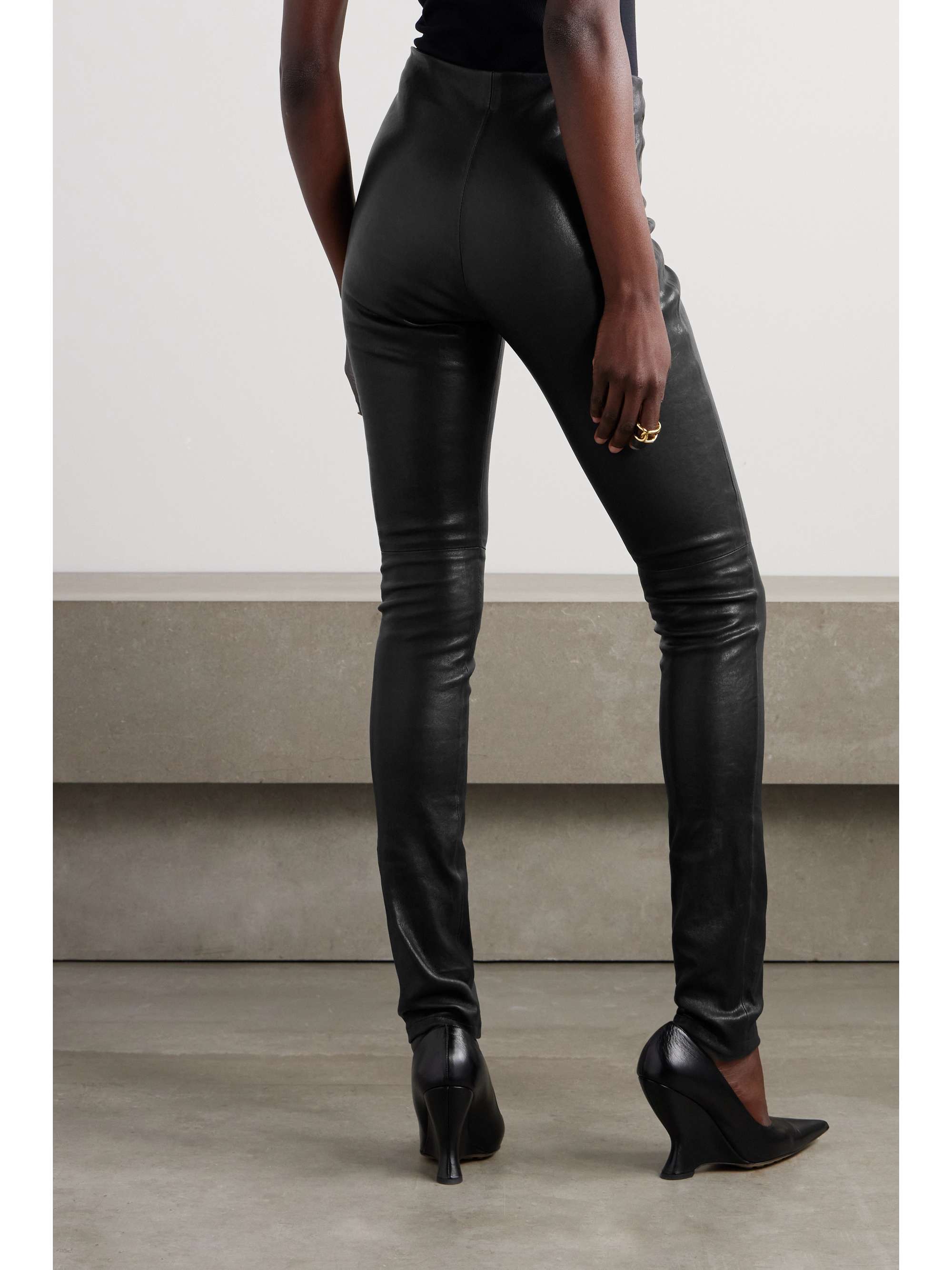 ANN DEMEULEMEESTER 
