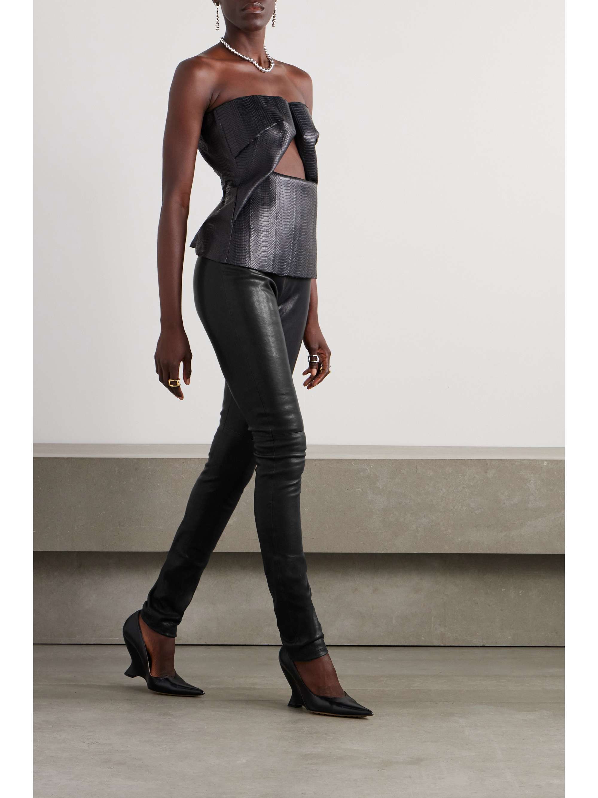ANN DEMEULEMEESTER 