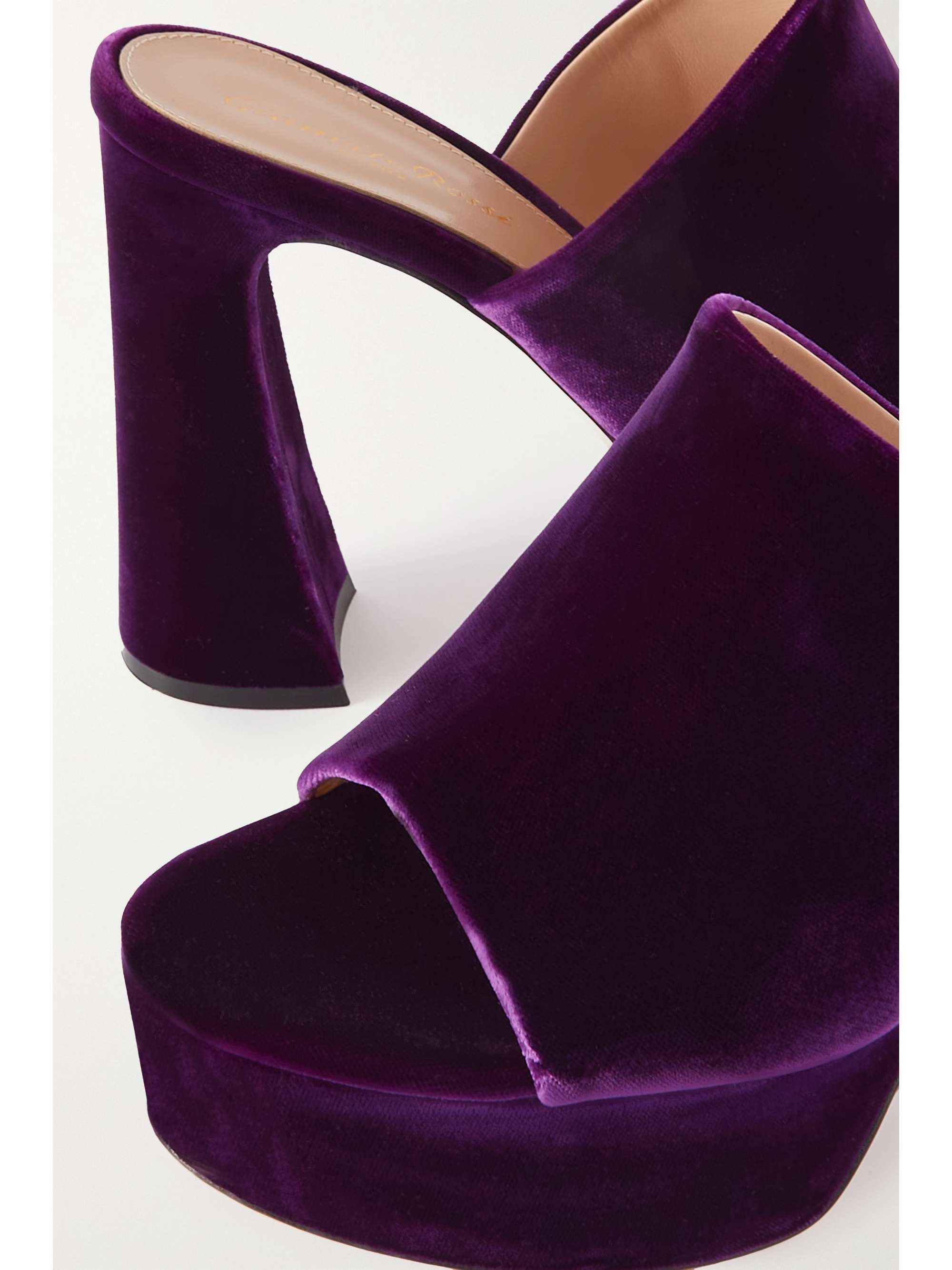 GIANVITO ROSSI 