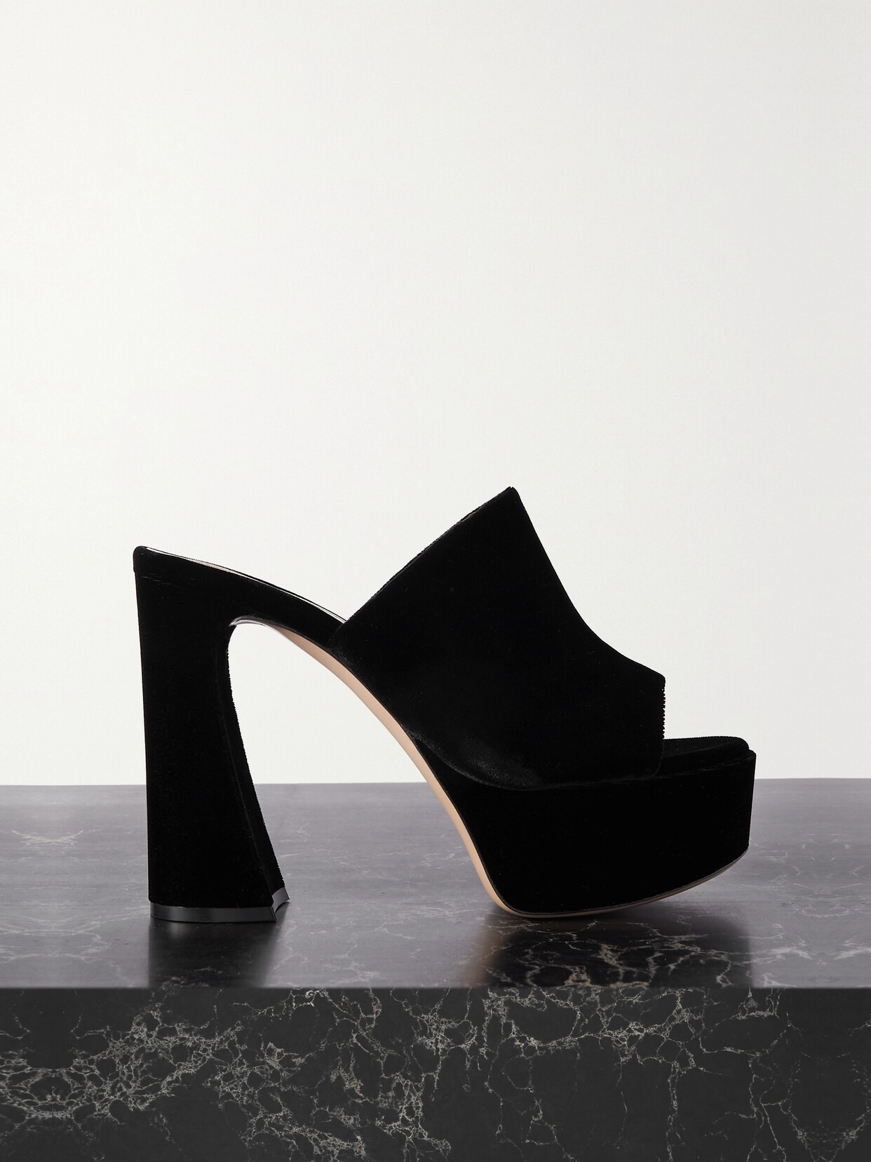 Gianvito Rossi - Holly 120 Velvet Platform Mules - Black