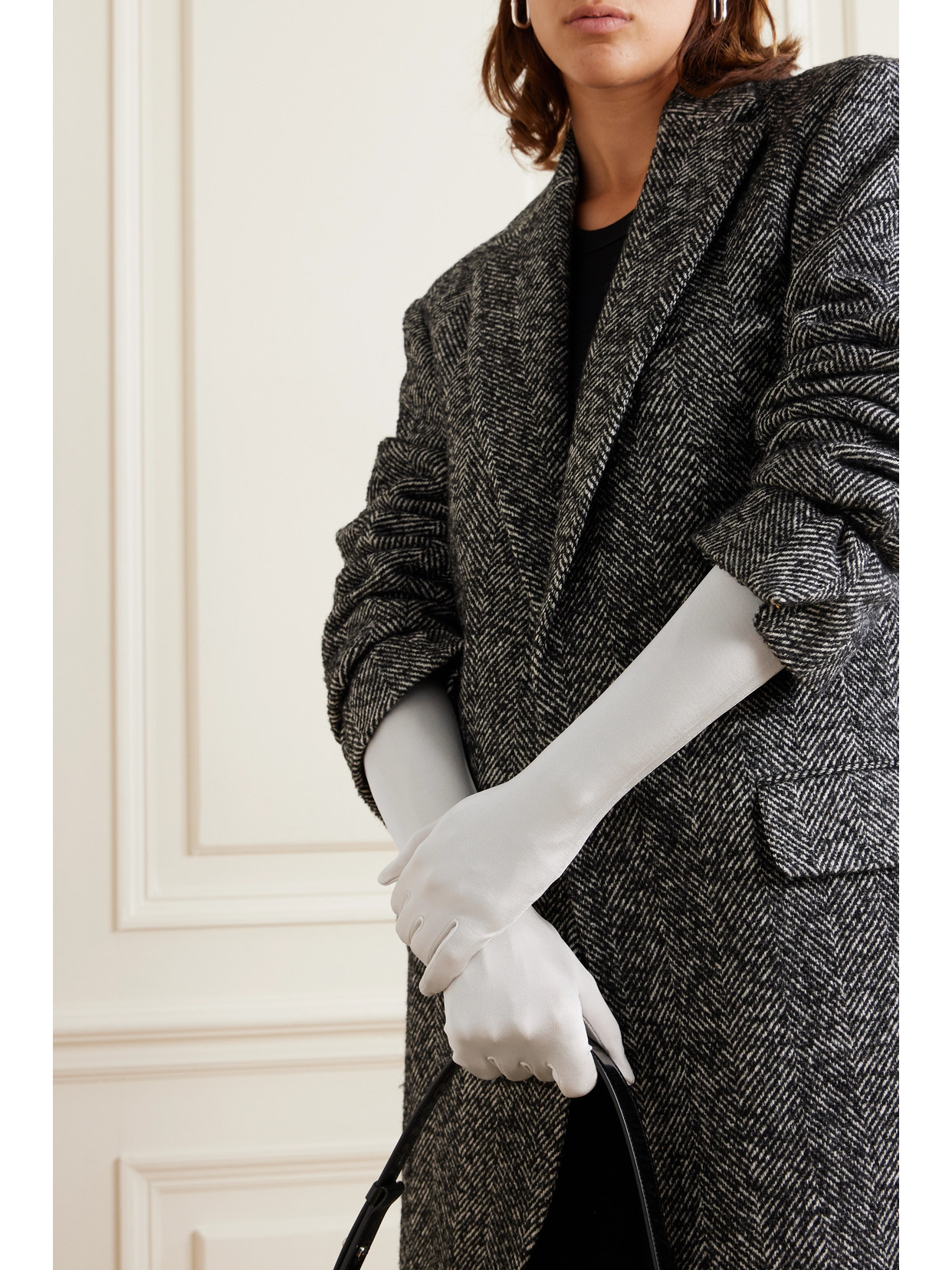 Shop Dries Van Noten Stretch-knit Gloves In Ivory