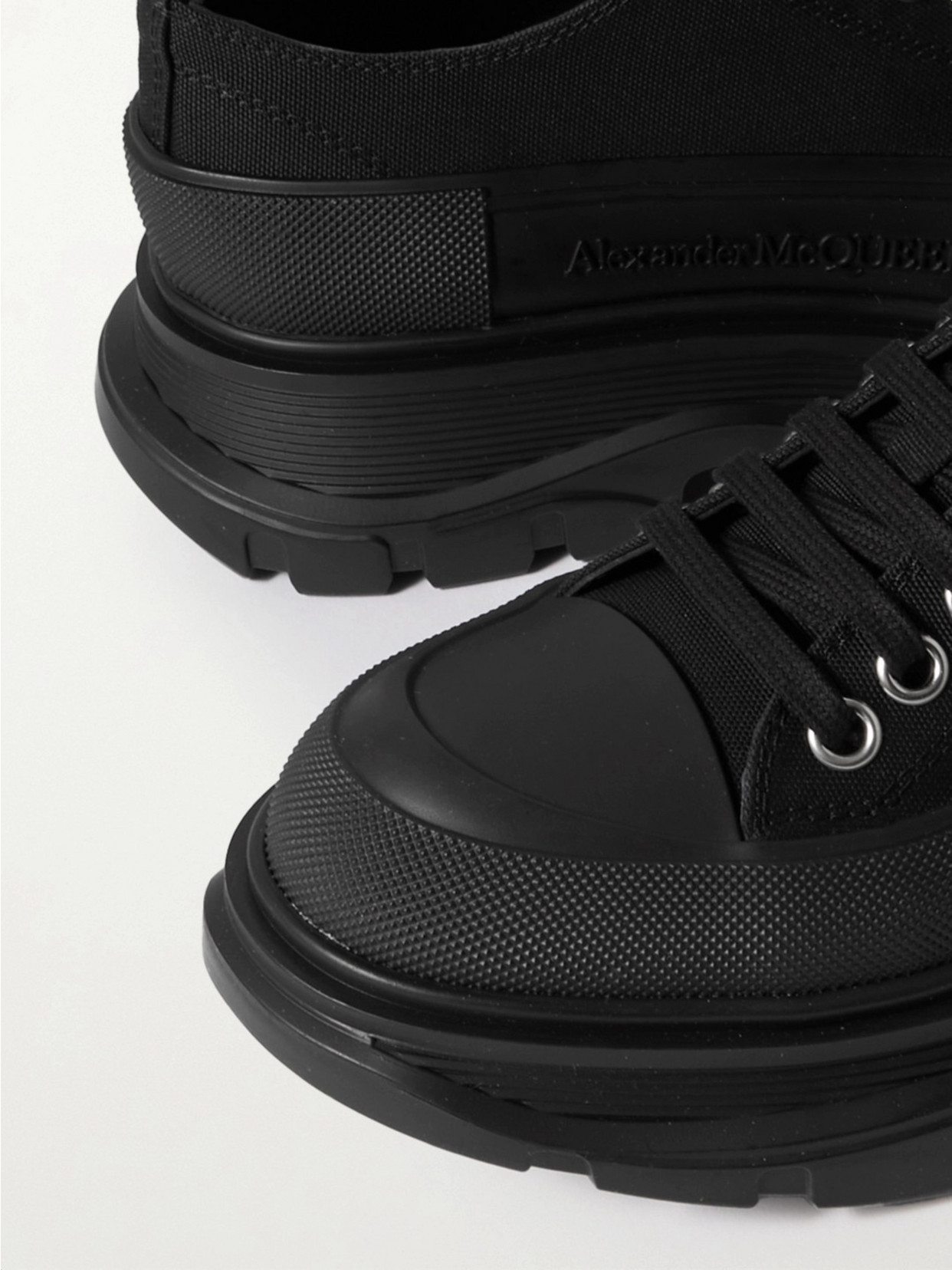 Alexander Mcqueen Black Canvas Tread Slick Platform Low Sneakers In Black