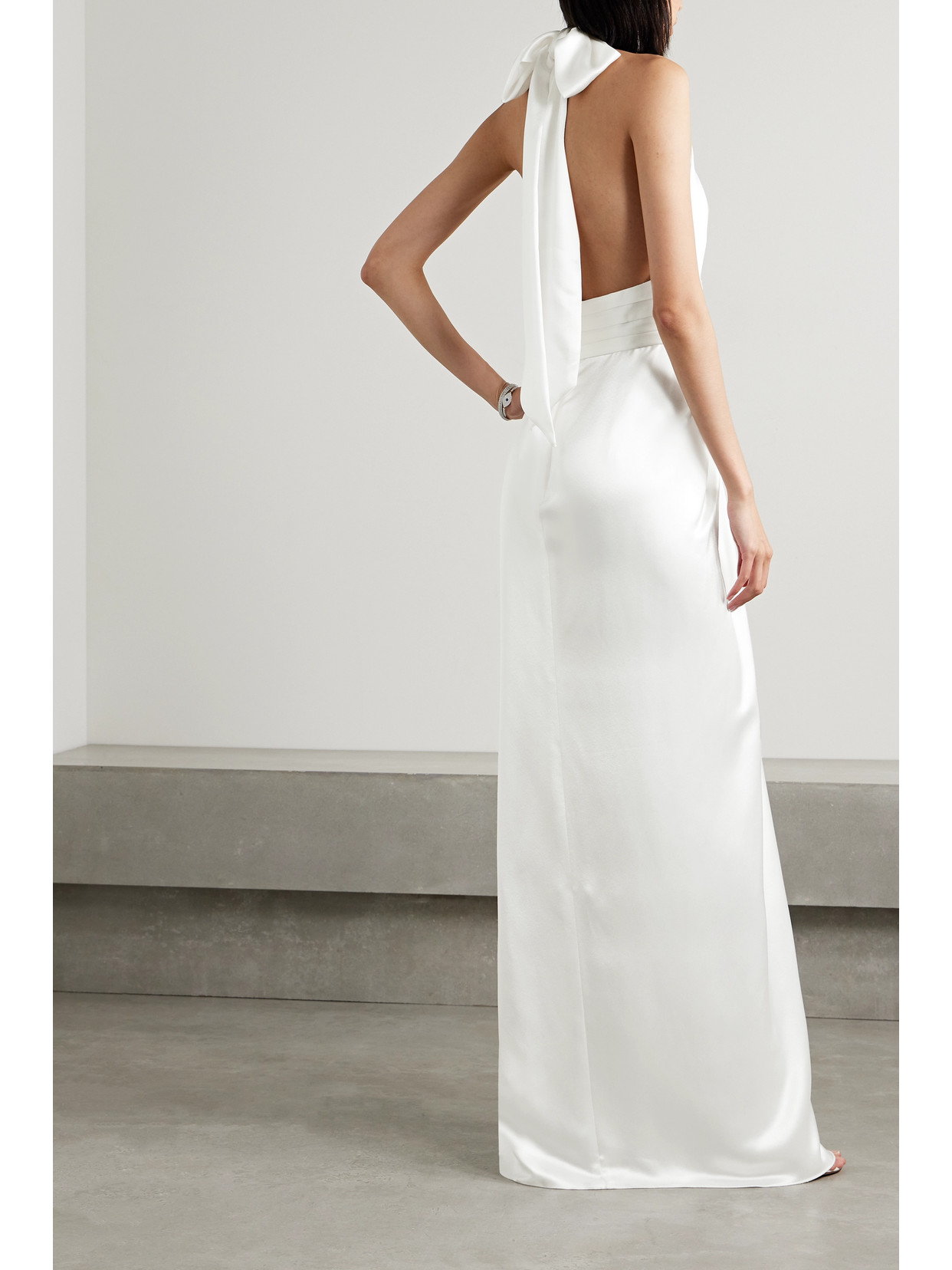 Naeem Khan Magnolia Pleated Silk-charmeuse Halterneck Gown In Ivory