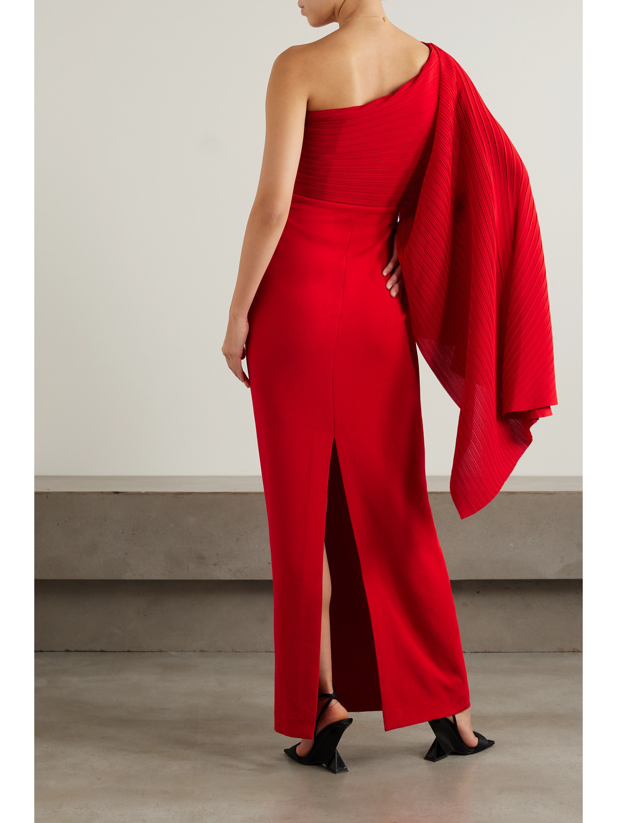 SOLACE LONDON LILLIA ONE-SHOULDER DRAPED PLISSÉ-CHIFFON AND STRETCH-CREPE GOWN