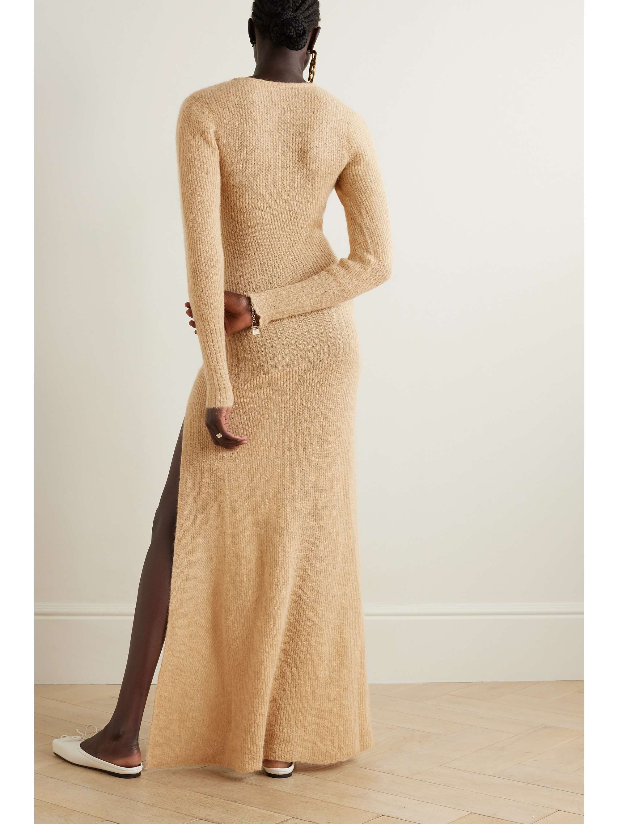 JACQUEMUS 