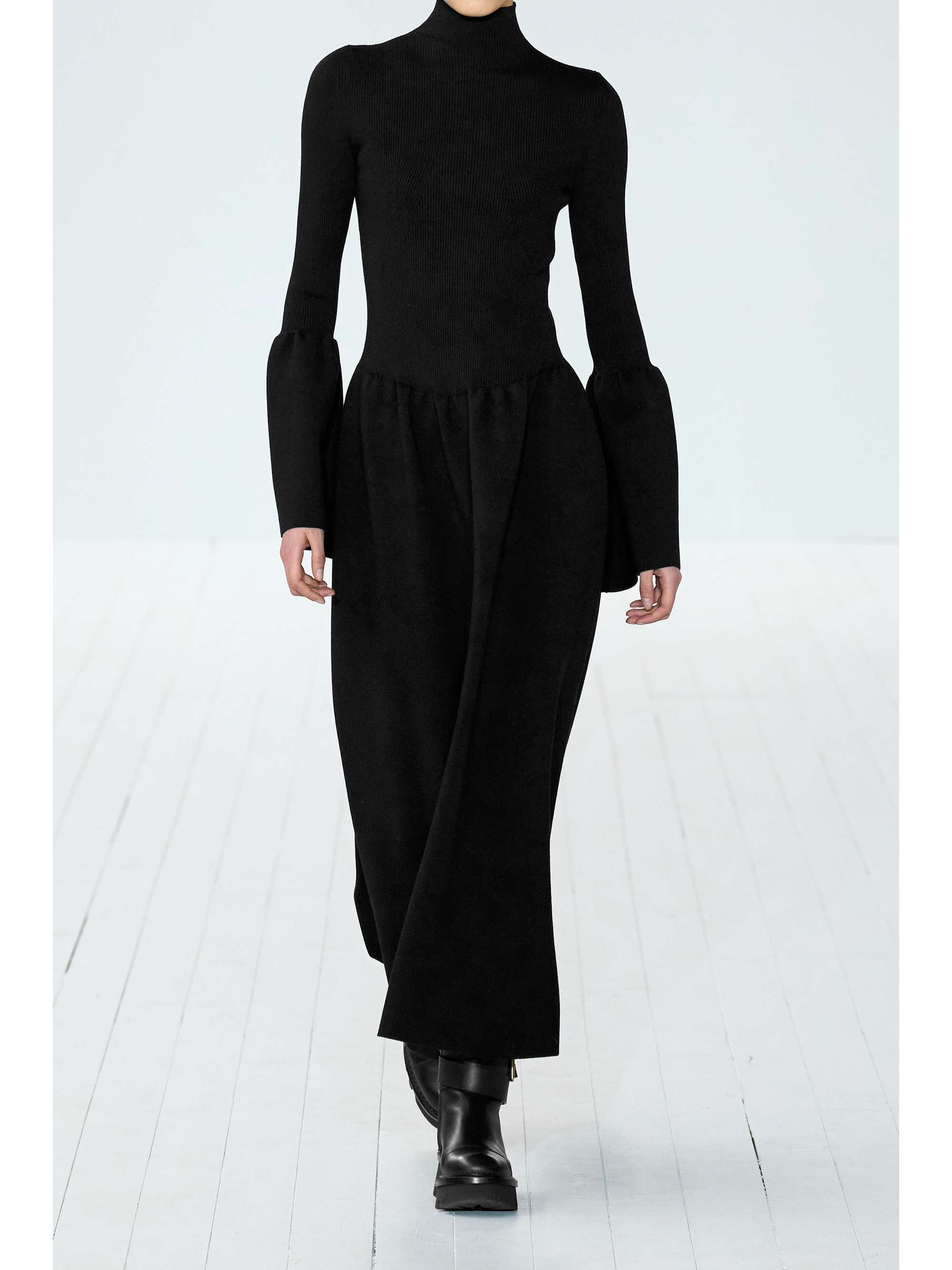 CHLOÉ 