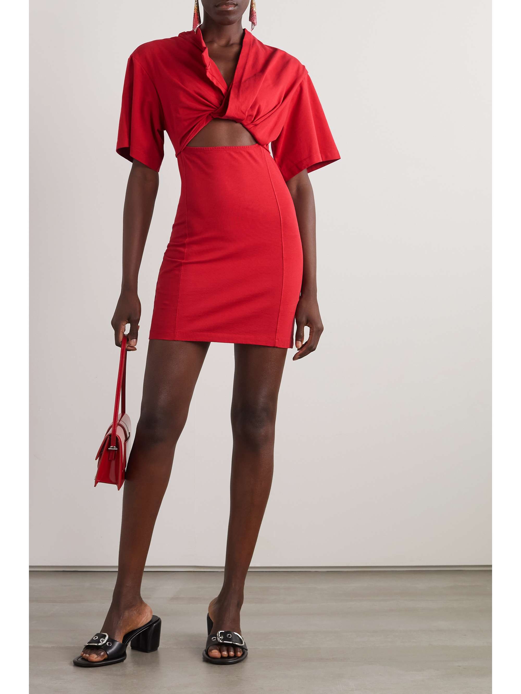 JACQUEMUS 