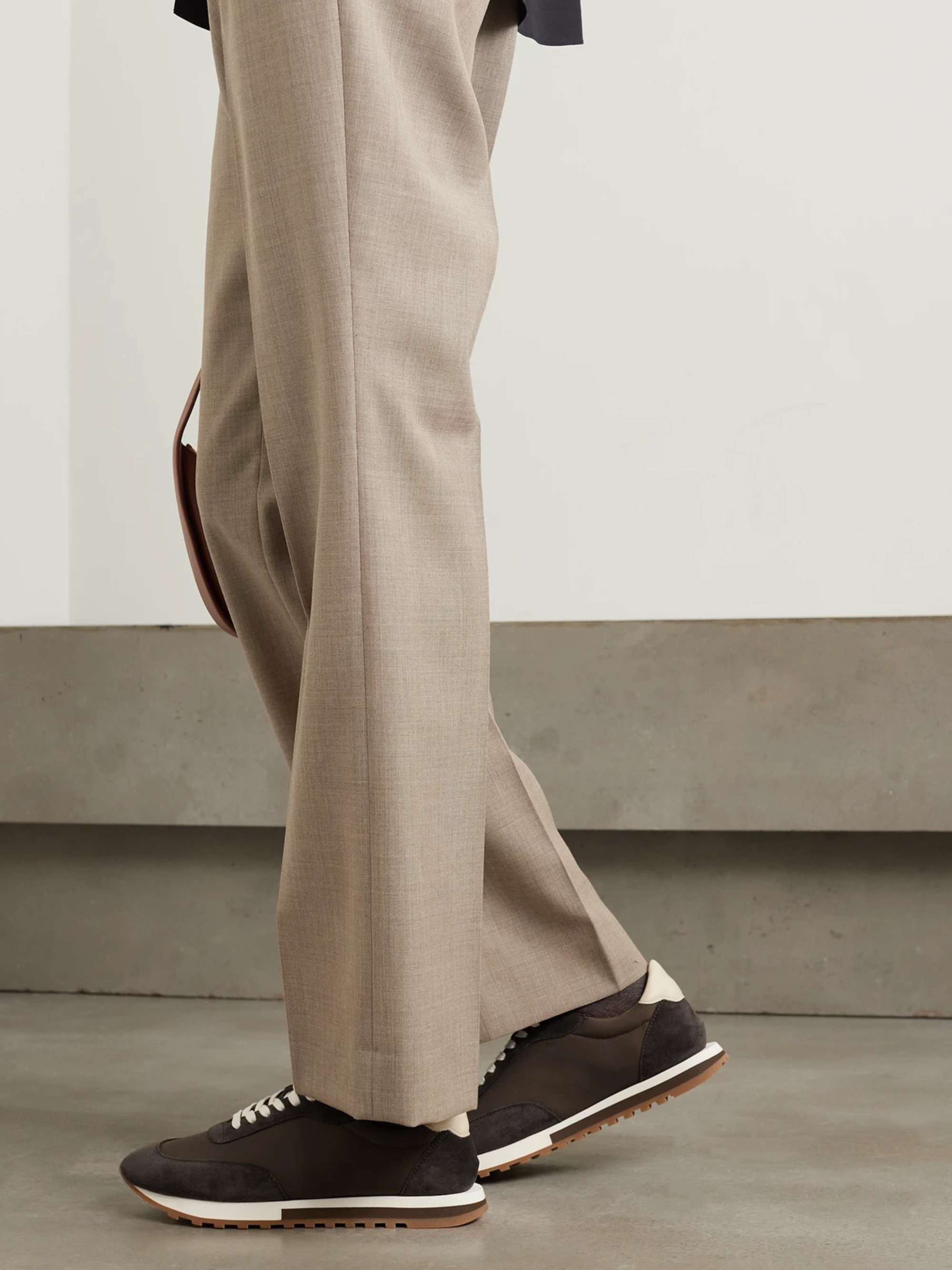 THE ROW Baskets en cuir et en résille Owen Runner