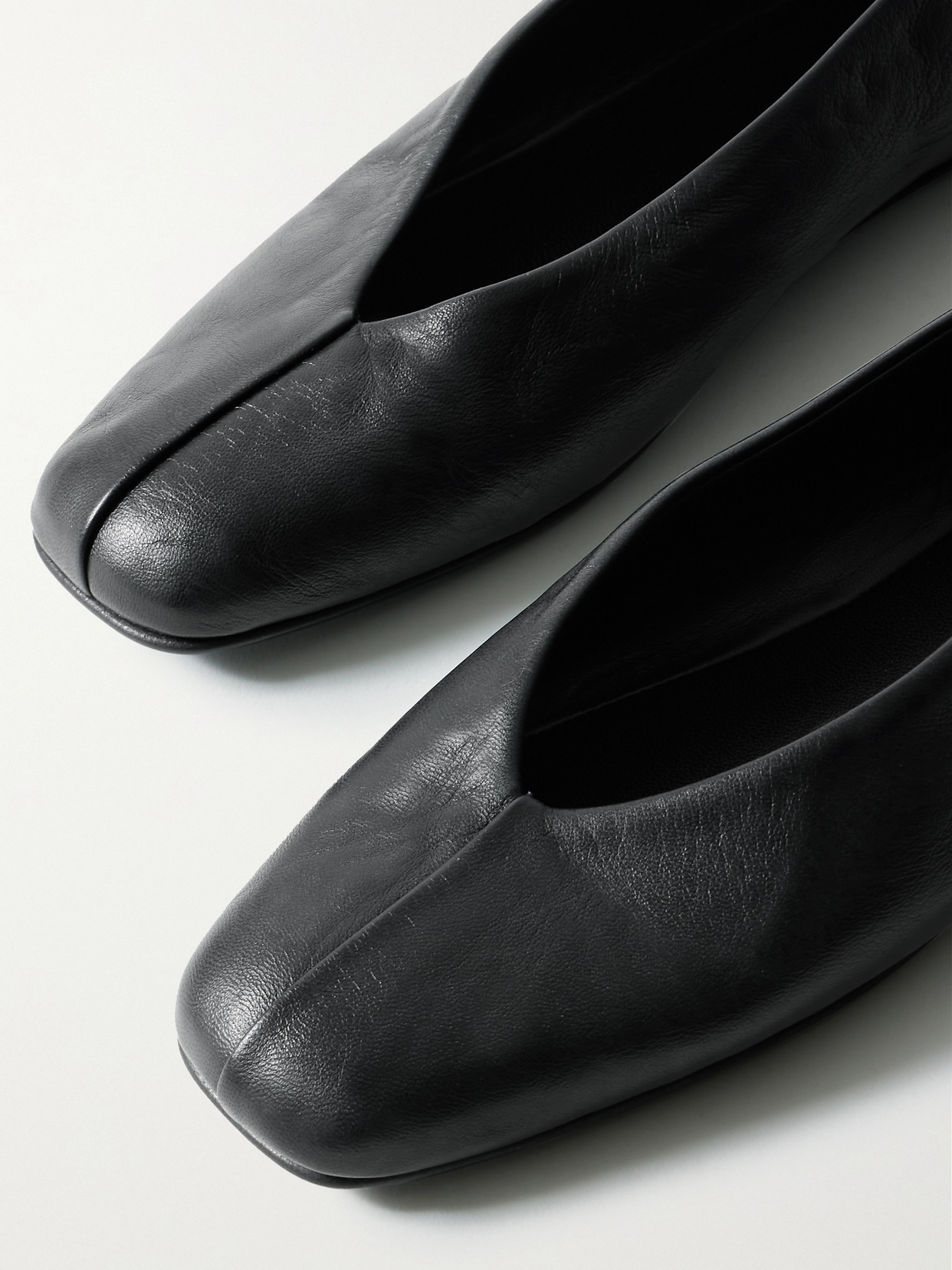 The Row Eva Leather Ballet Flats In Black