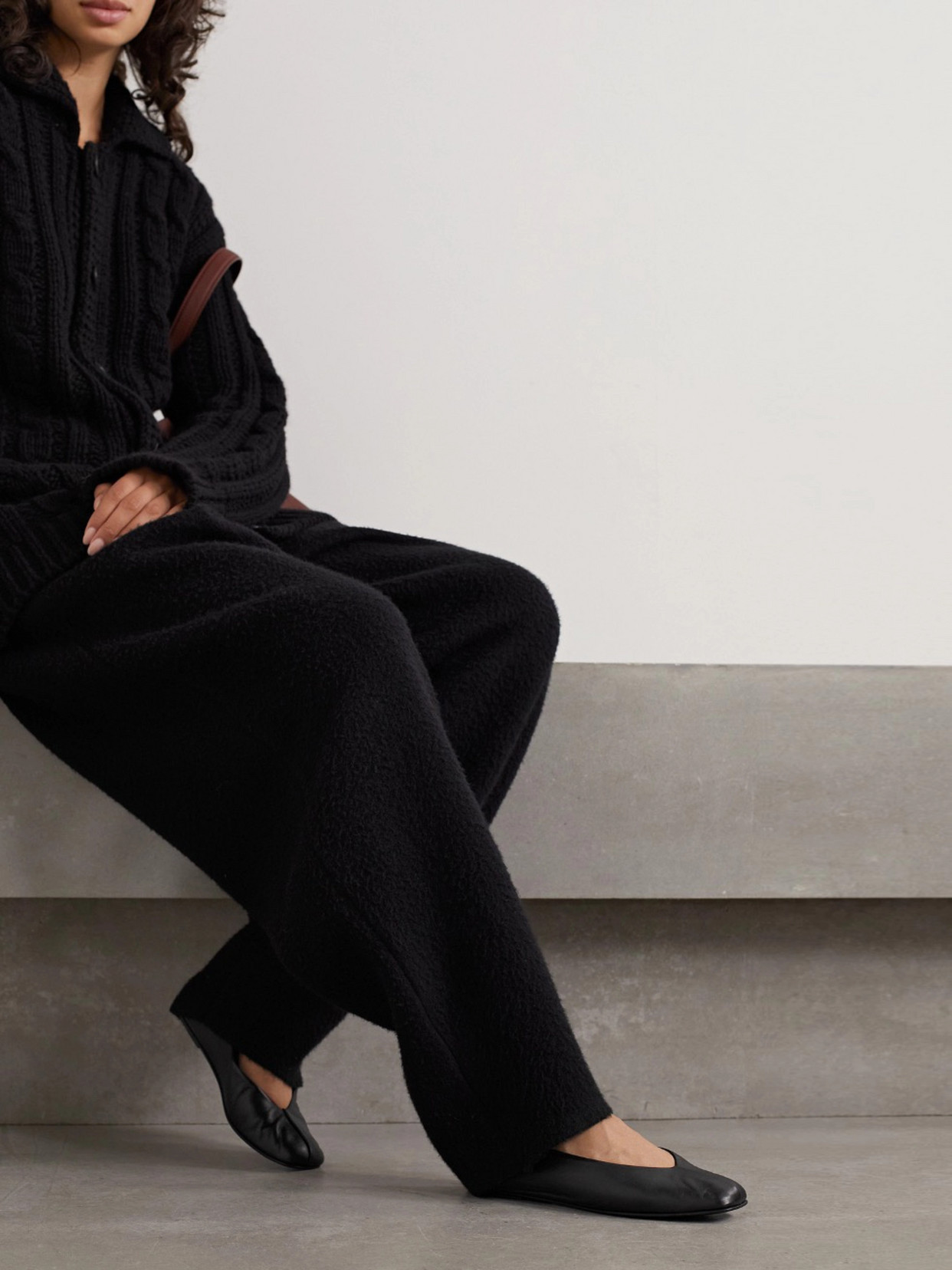 The Row Eva Leather Ballet Flats In Black